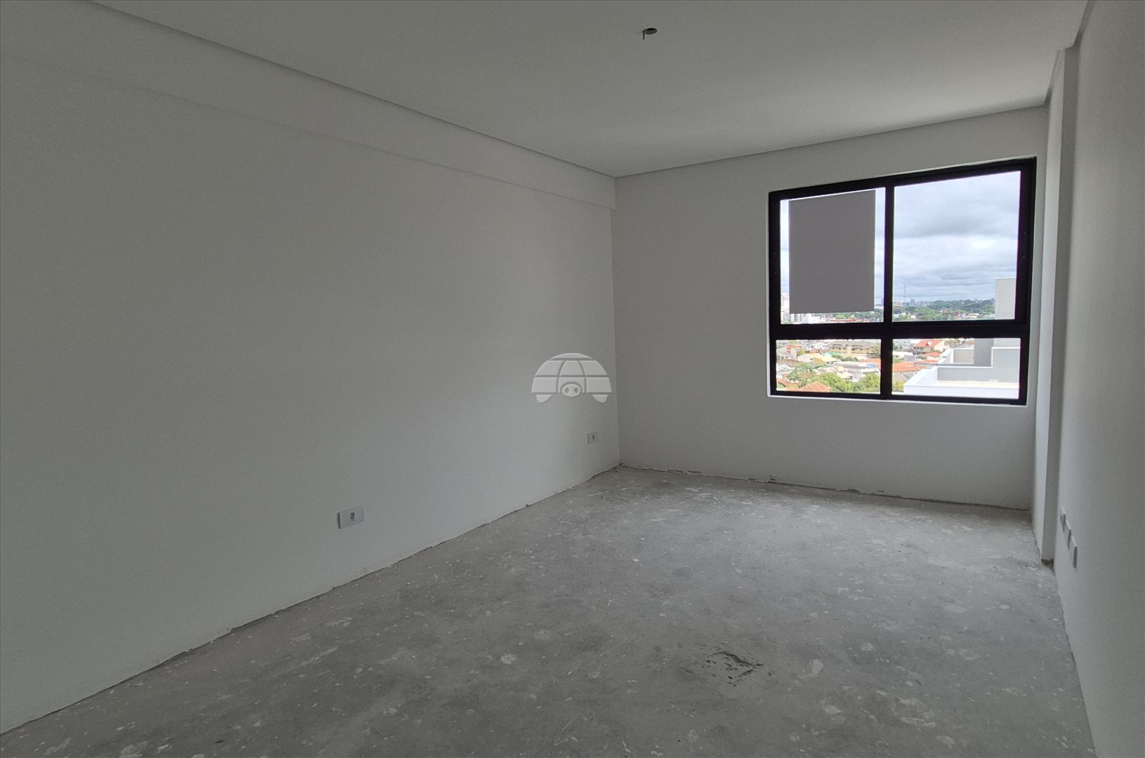 Apartamento à venda em Cajuru, Curitiba — UNA