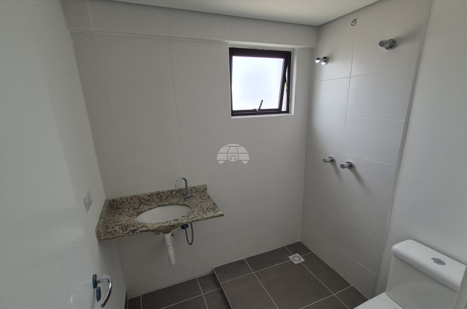 Apartamento à venda em Cajuru, Curitiba — UNA