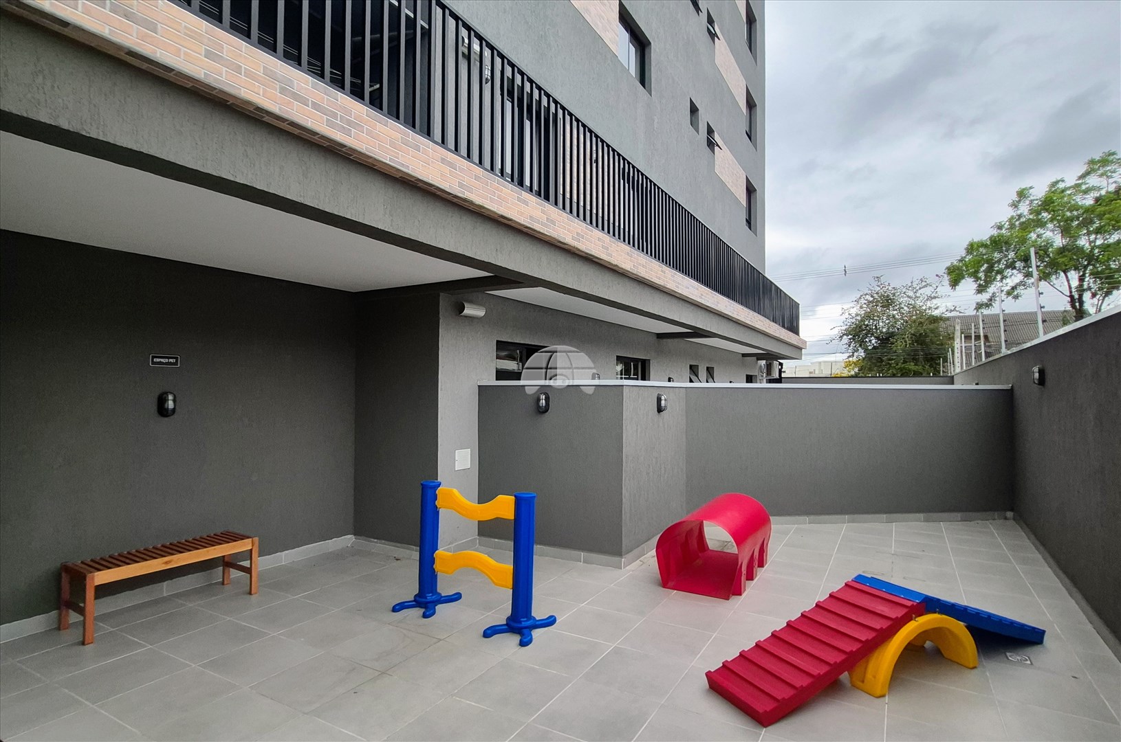 Apartamento à venda em Cajuru, Curitiba — UNA
