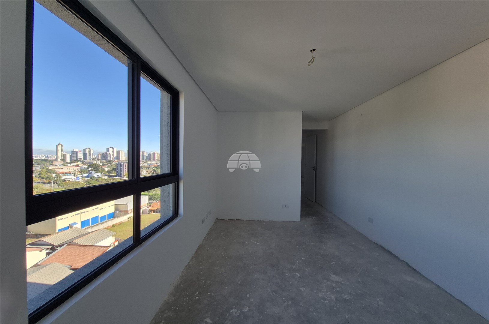 Apartamento à venda em Cajuru, Curitiba — UNA