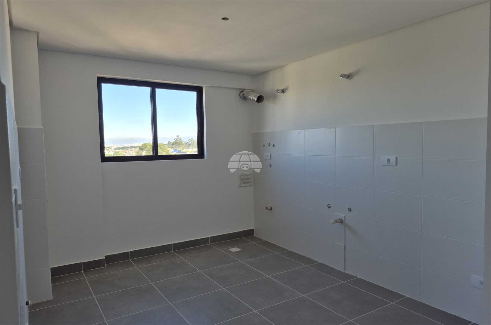Apartamento à venda em Cajuru, Curitiba — UNA