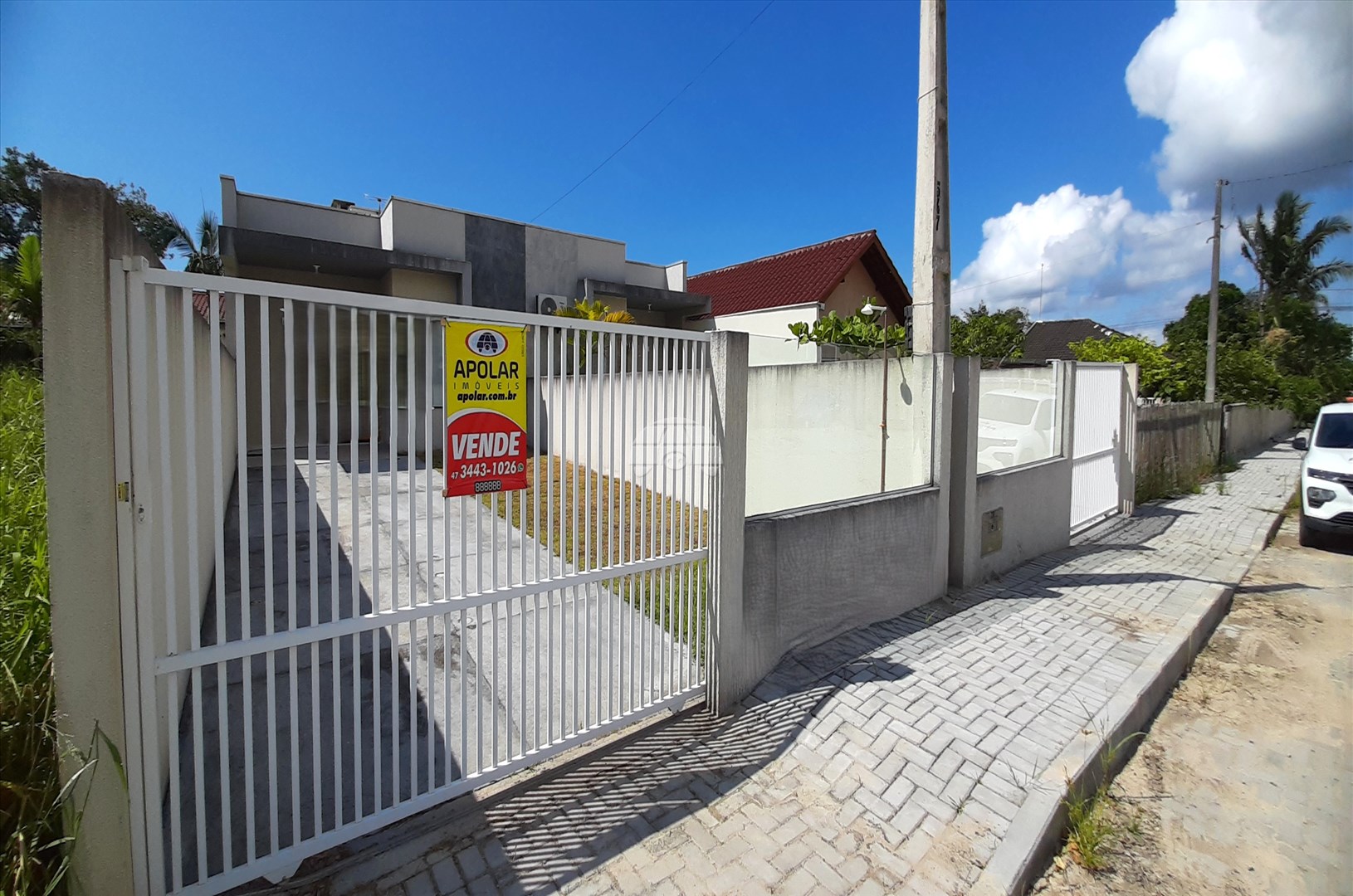 Casa à venda em Cambiju, Itapoá — Portal Chave Fácil