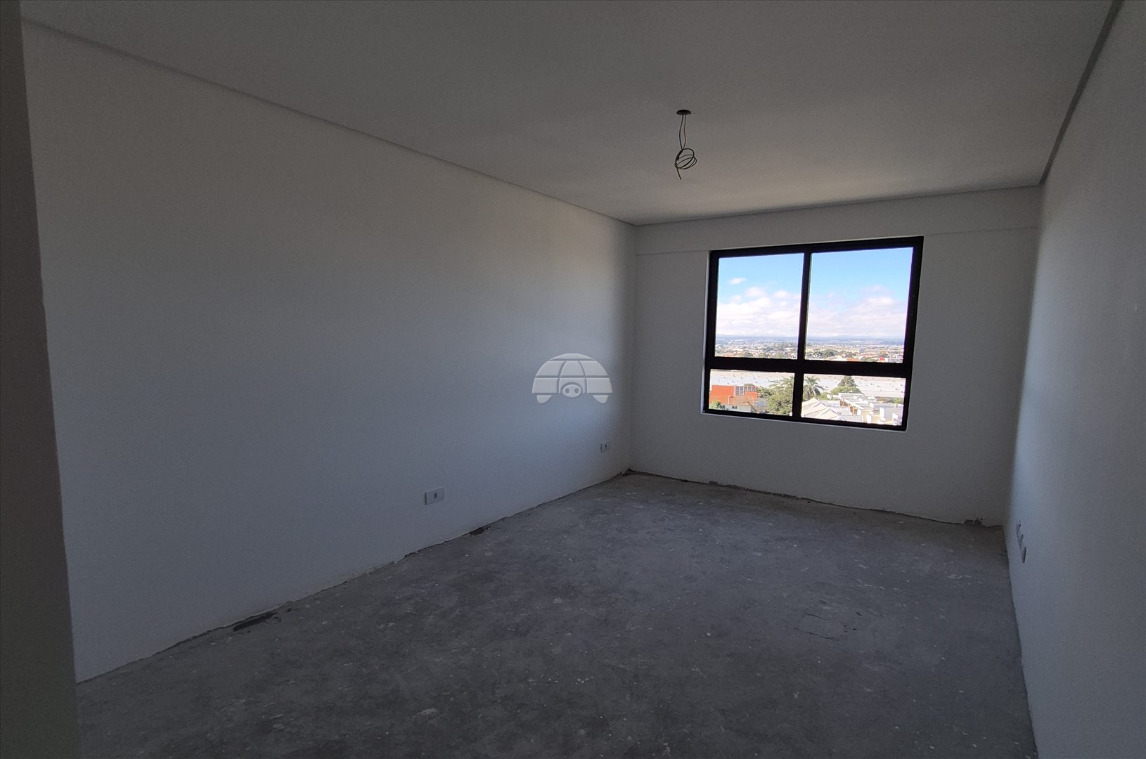 Apartamento à venda em Cajuru, Curitiba — UNA