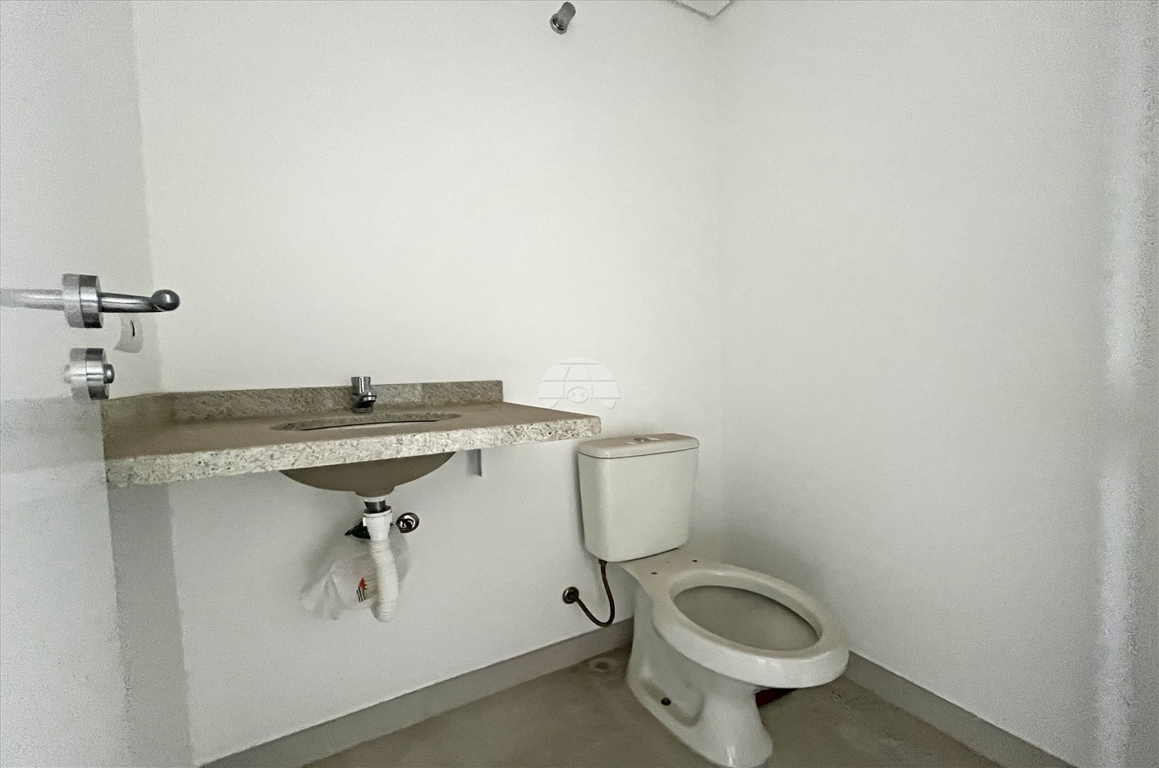 Sala/Conjunto Comercial para alugar em Capão Raso, Curitiba — Portal Chave Fácil