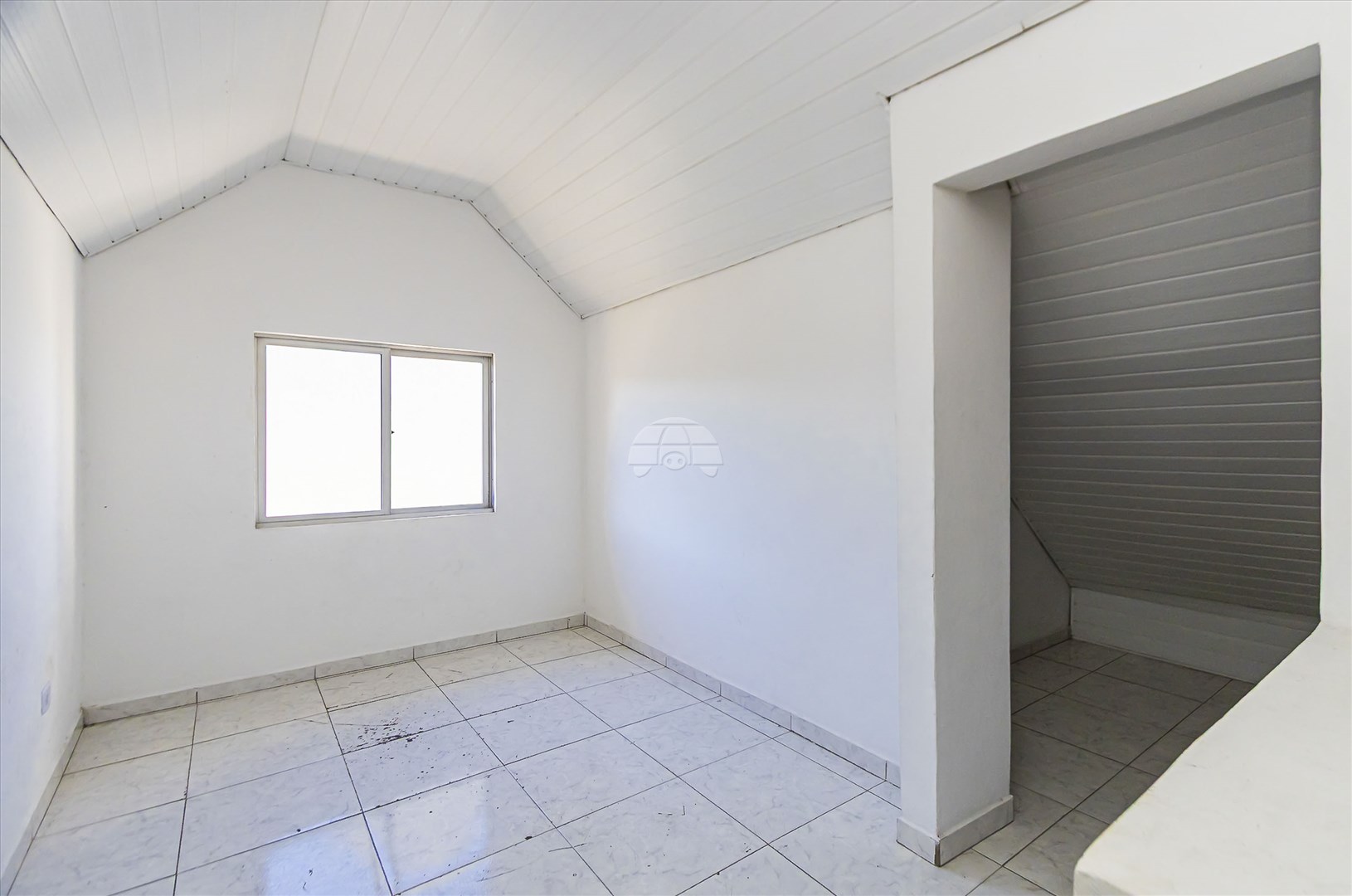 Sobrado à venda em Uberaba, Curitiba — TESTE 12342