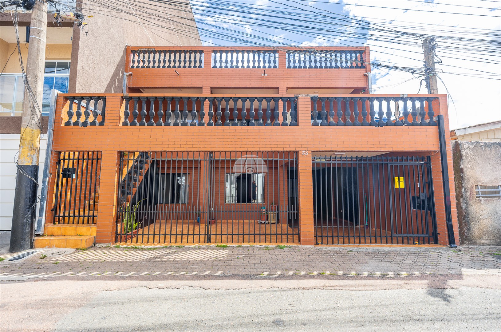 Sobrado à venda em Cidade Industrial, Curitiba — Portal Chave Fácil