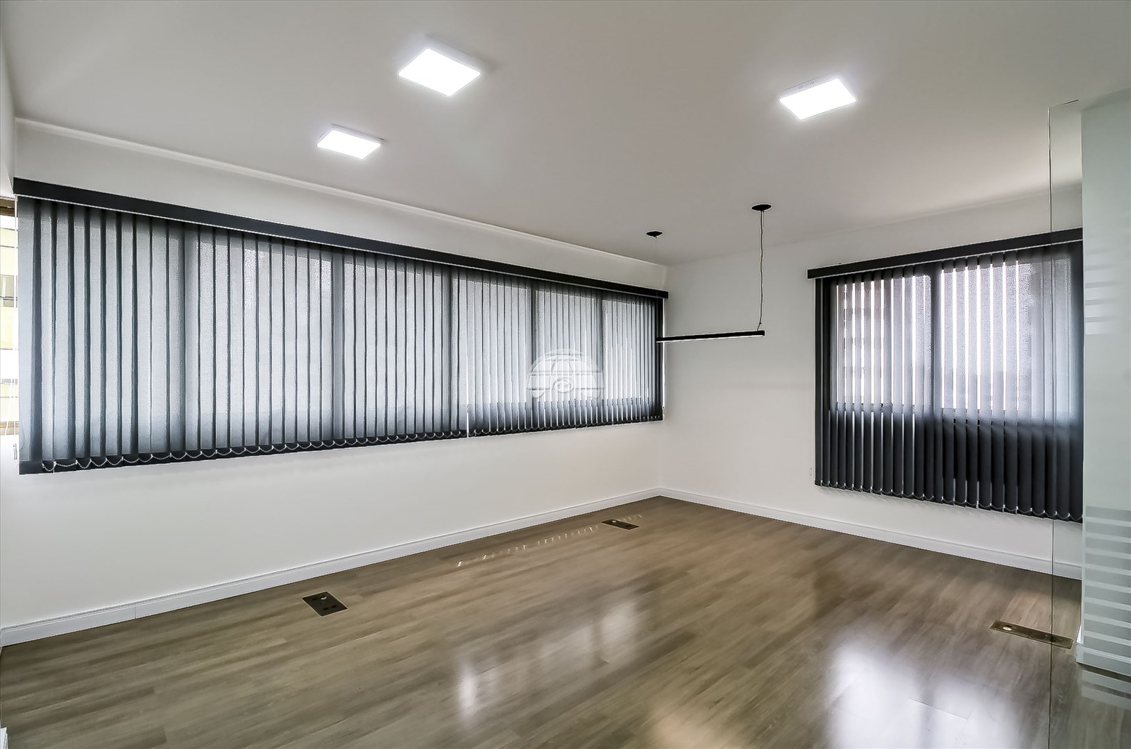 Sala/Conjunto Comercial à venda em Batel, Curitiba — Portal Chave Fácil