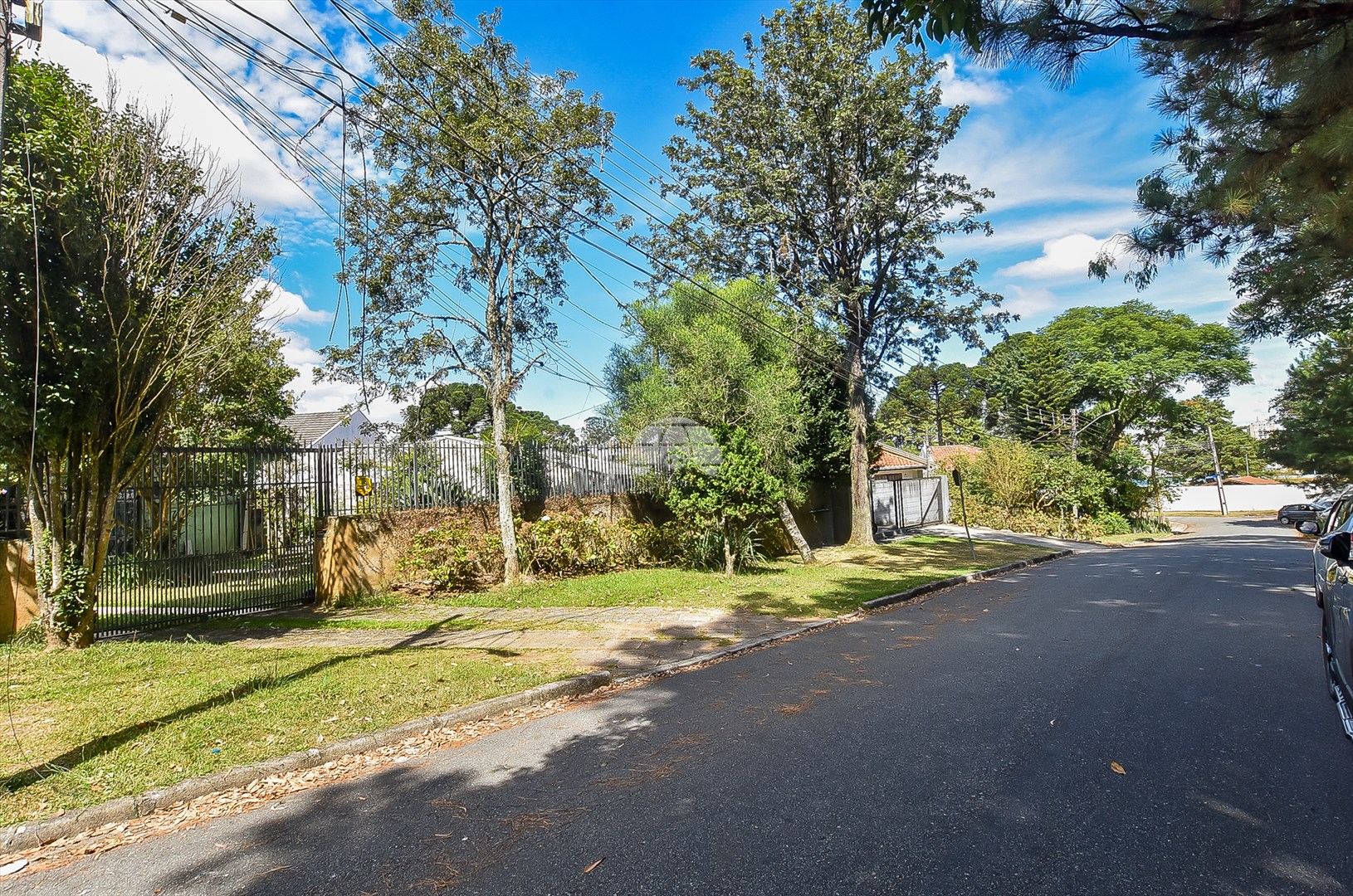 Casa à venda em Jardim Das Américas, Curitiba — GOMES CONSULTOR IMOBILIARIO LTDA.