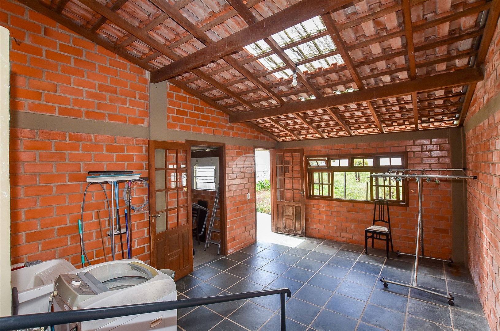 Casa à venda em Jardim Das Américas, Curitiba — GOMES CONSULTOR IMOBILIARIO LTDA.