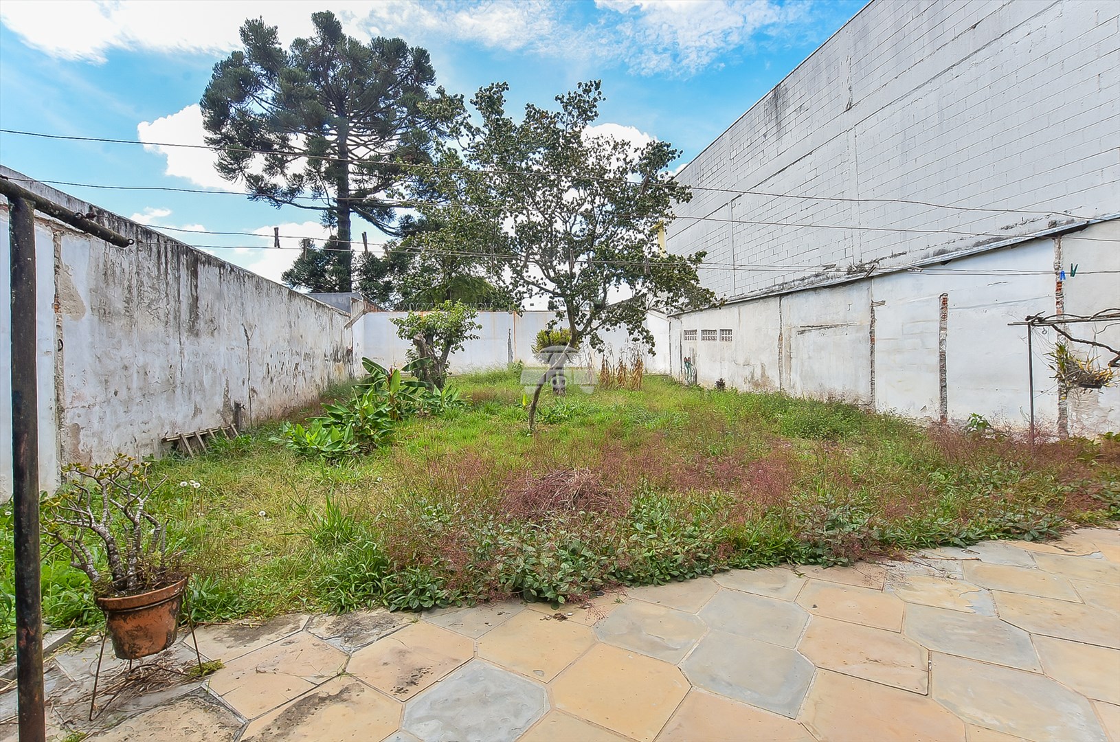 Casa à venda em Jardim Das Américas, Curitiba — GOMES CONSULTOR IMOBILIARIO LTDA.