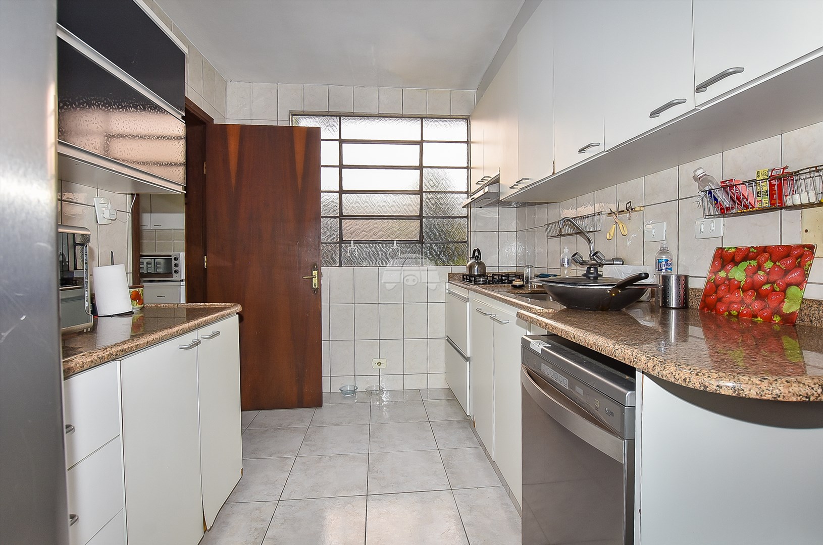 Casa à venda em Jardim Das Américas, Curitiba — GOMES CONSULTOR IMOBILIARIO LTDA.