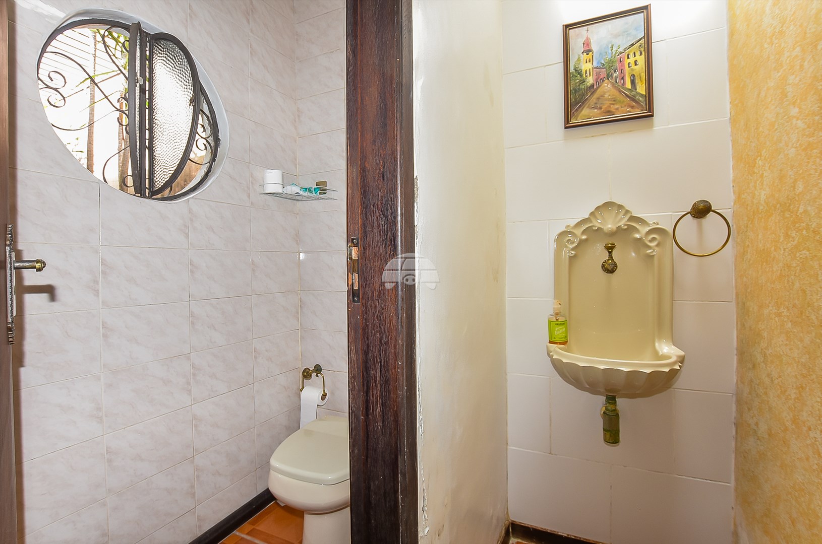 Casa à venda em Jardim Das Américas, Curitiba — GOMES CONSULTOR IMOBILIARIO LTDA.