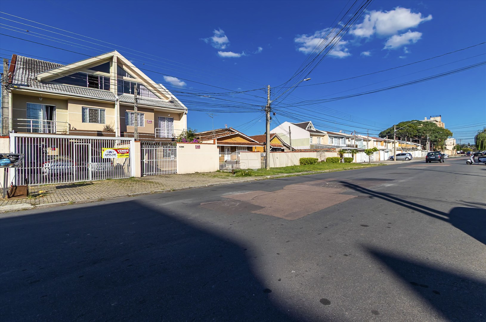 Casa à venda em Hauer, Curitiba — MAFI ADMINISTRADORA DE IMOVEIS LTDA