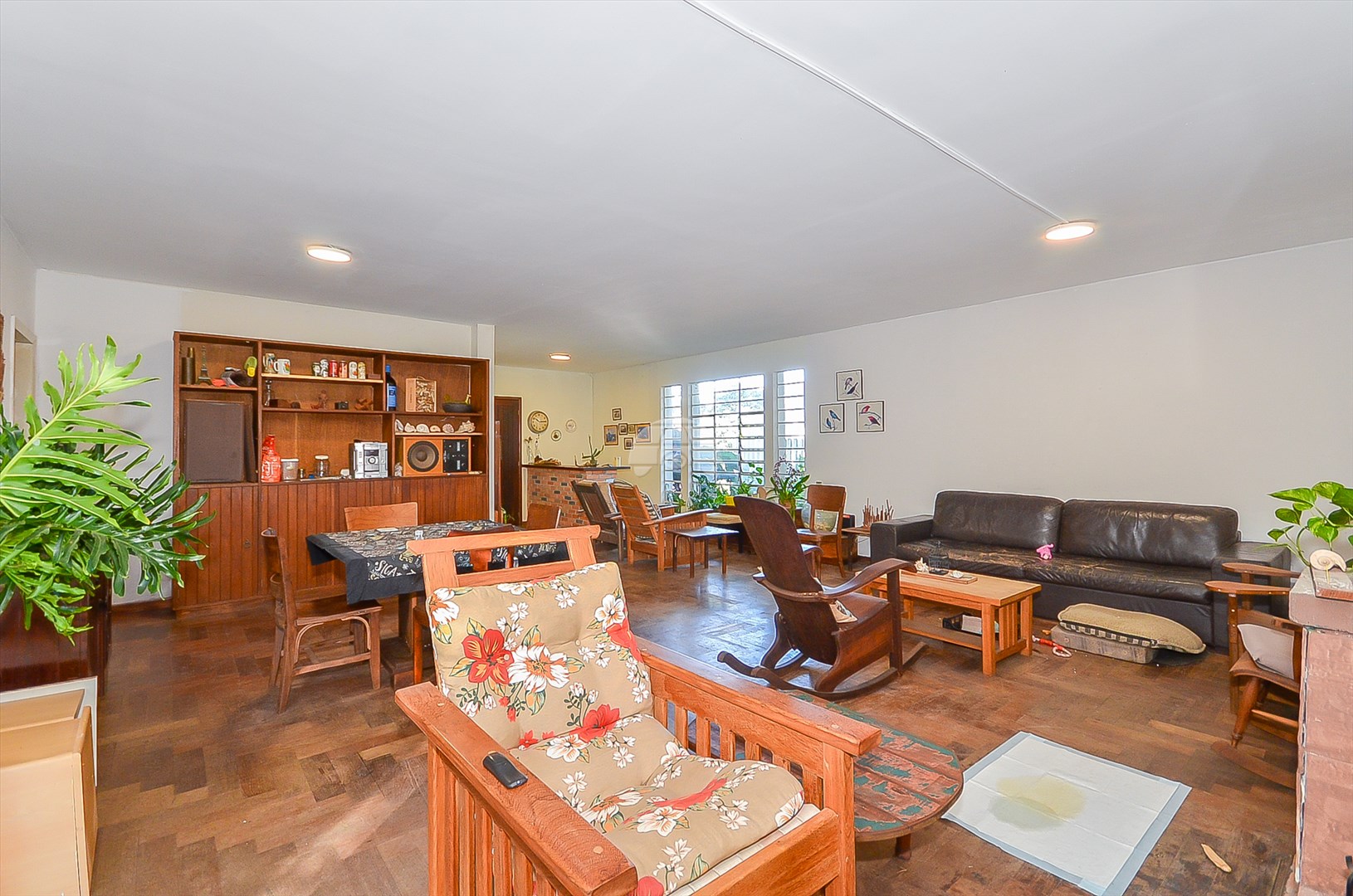 Casa à venda em Jardim Social, Curitiba — Imobiliária Andrade