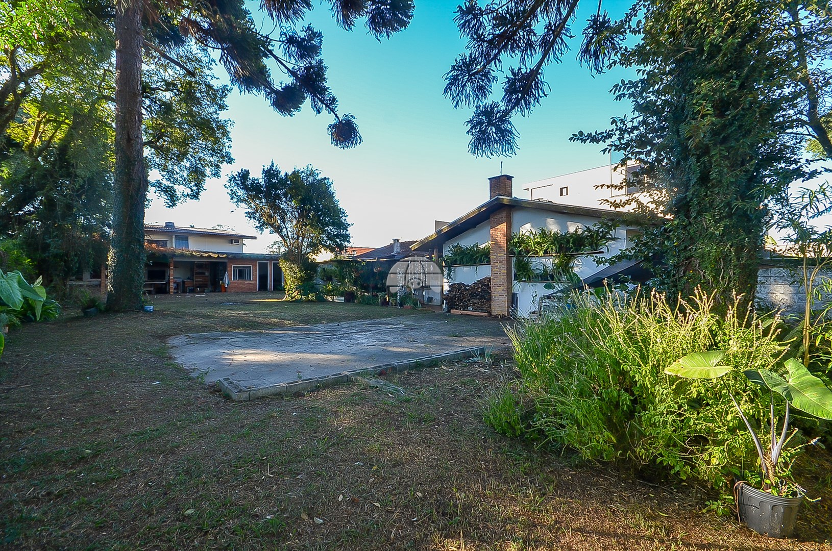 Casa à venda em Jardim Social, Curitiba — Imobiliária Andrade