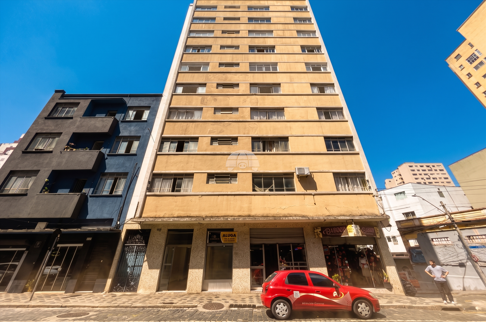 Casa para alugar em Centro, Curitiba — Portal Chave Fácil