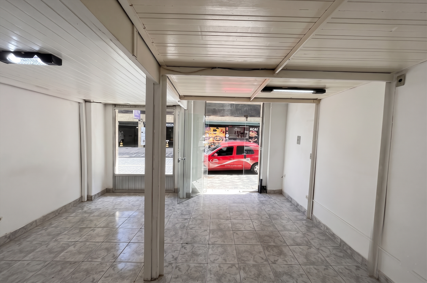 Casa para alugar em Centro, Curitiba — Portal Chave Fácil