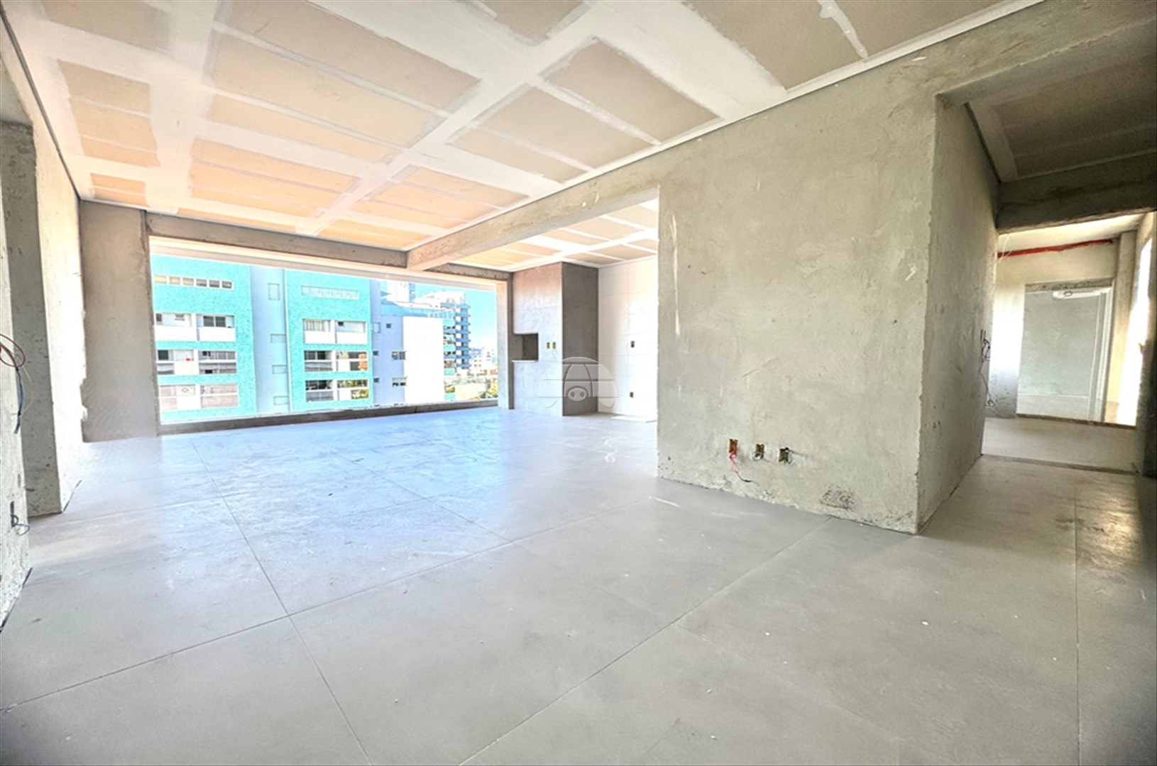 Apartamento à venda em Caioba, Matinhos — Portal Chave Fácil