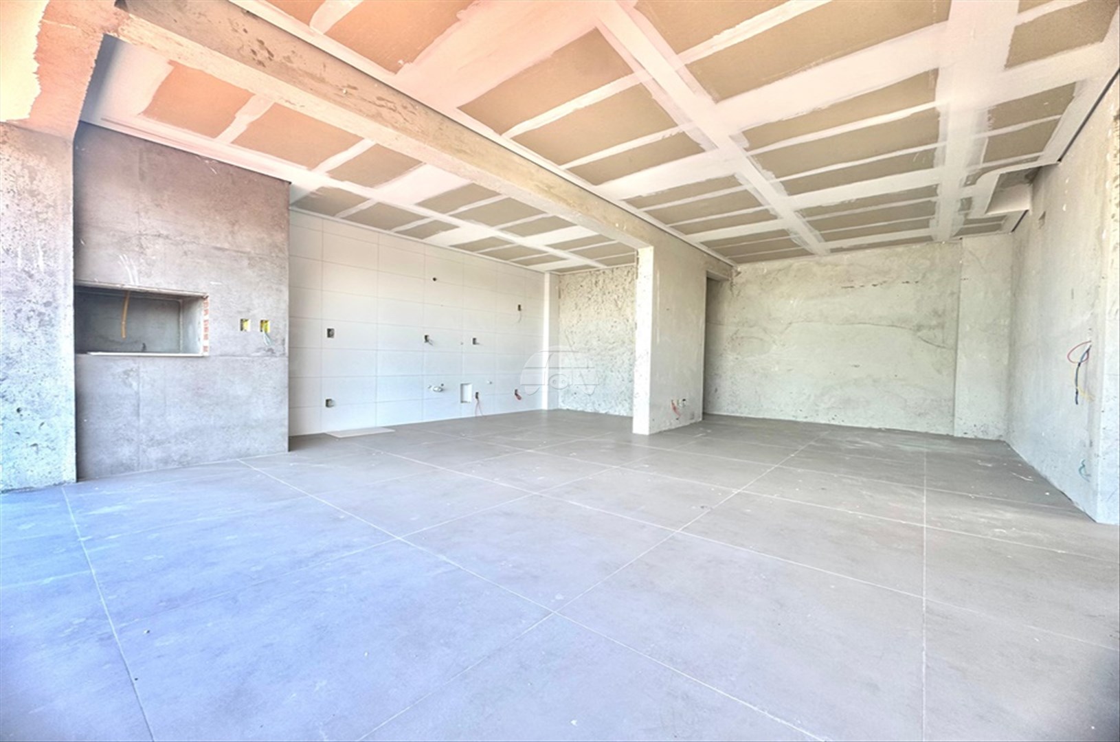 Apartamento à venda em Caioba, Matinhos — Portal Chave Fácil