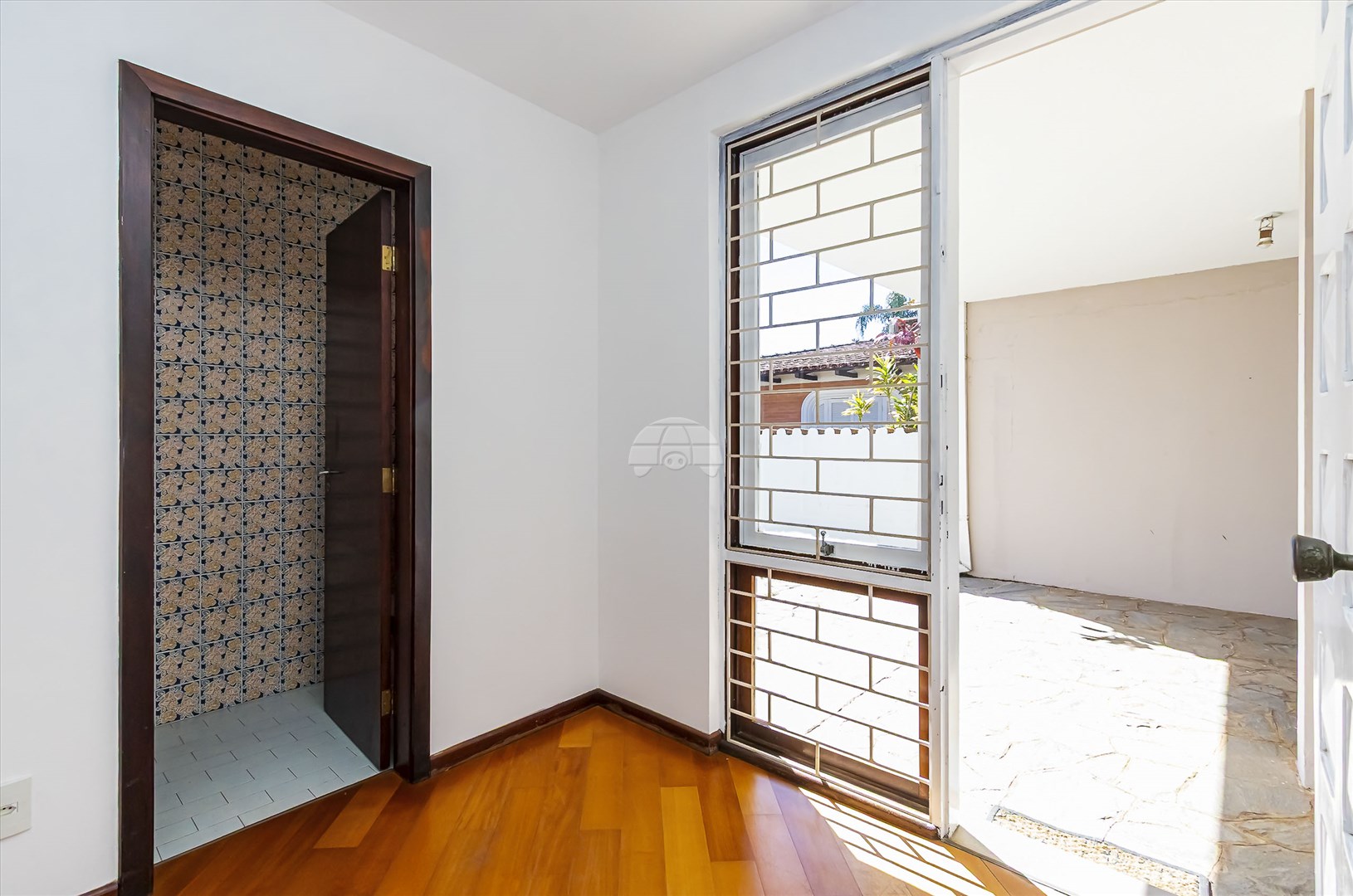 Casa à venda em Jardim Social, Curitiba — Imobiliária Andrade