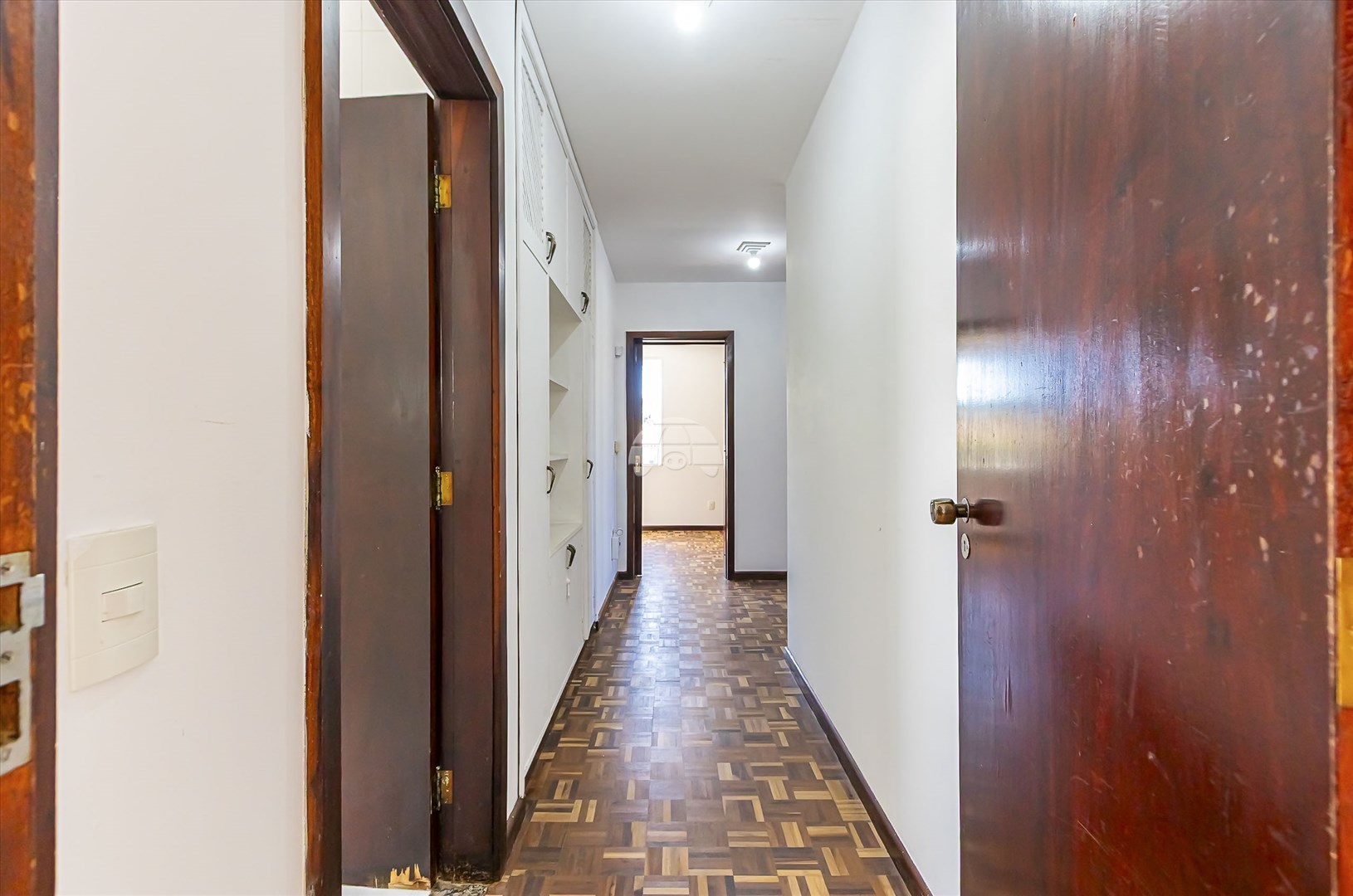Casa à venda em Jardim Social, Curitiba — Imobiliária Andrade