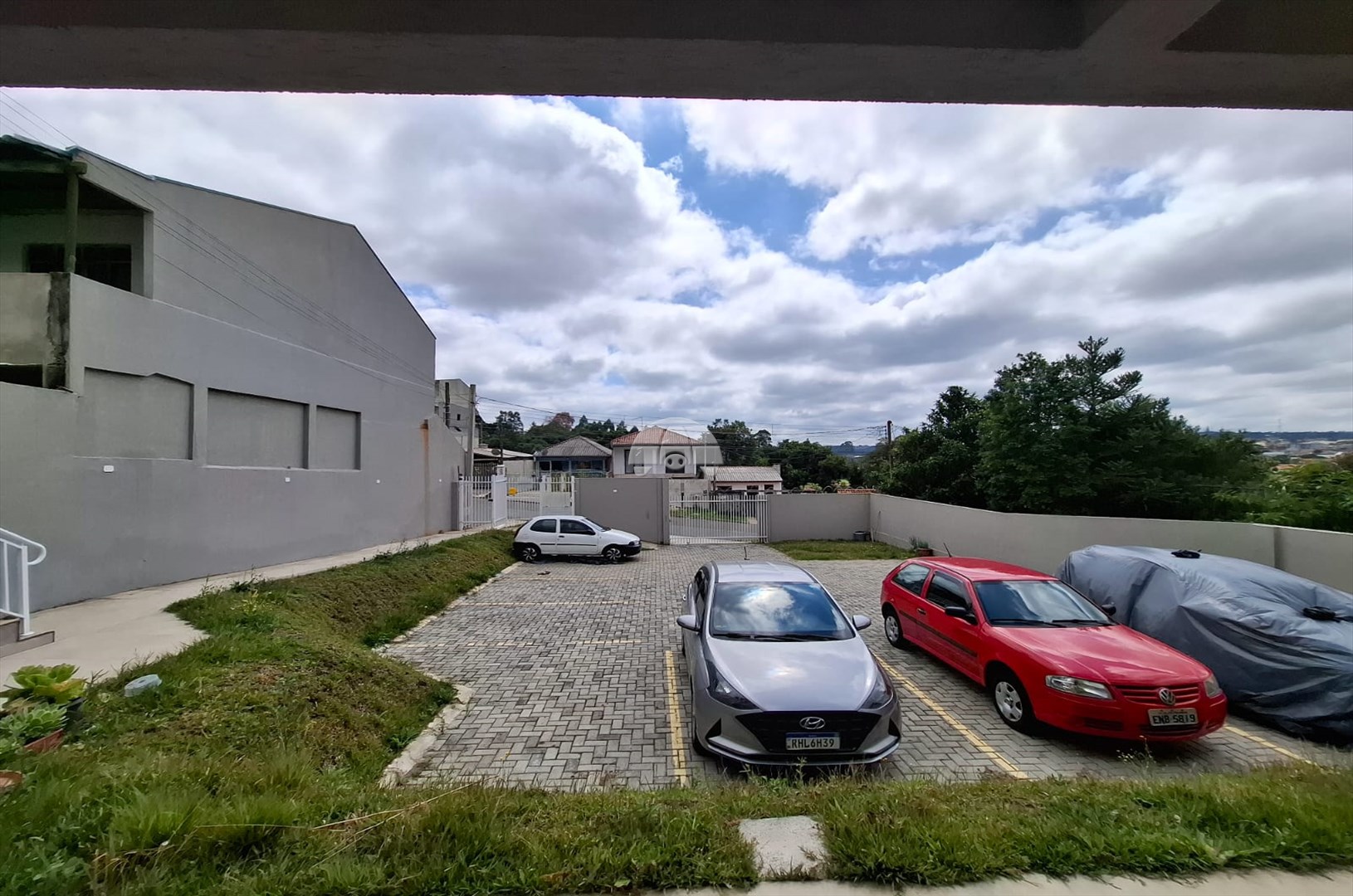Apartamento para alugar em Parque Residencial Santa Terezinha Ii, Colombo — Portal Chave Fácil
