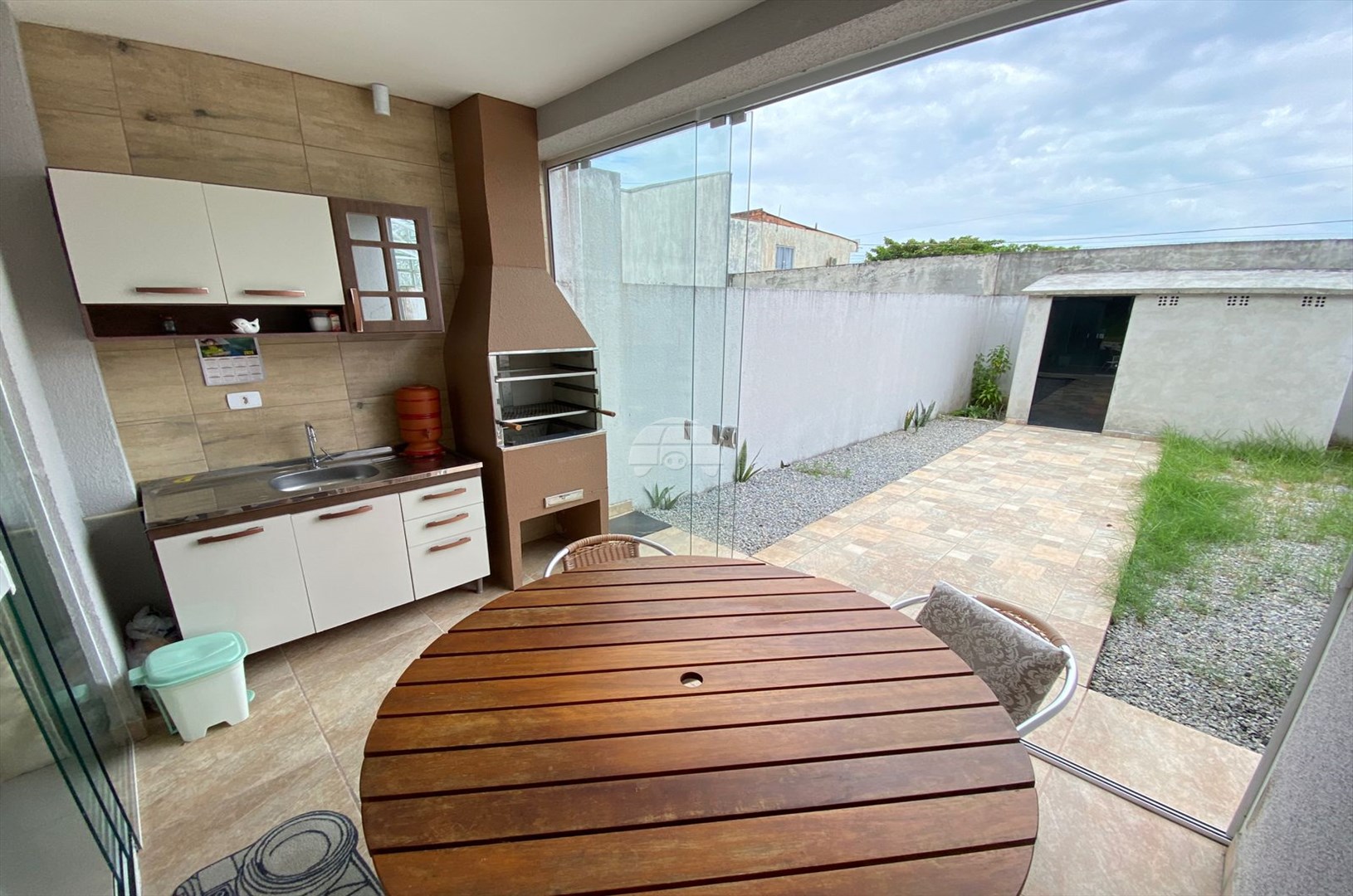 Casa à venda em Praia De Leste, Pontal do Paraná — MAFI ADMINISTRADORA DE IMOVEIS LTDA