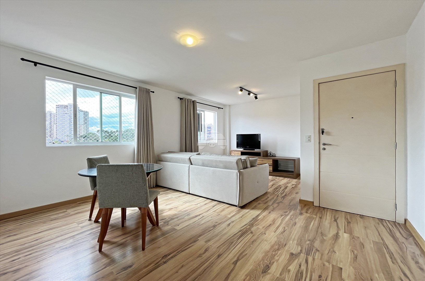 Apartamento para alugar em Jardim Botânico, Curitiba — Portal Chave Fácil
