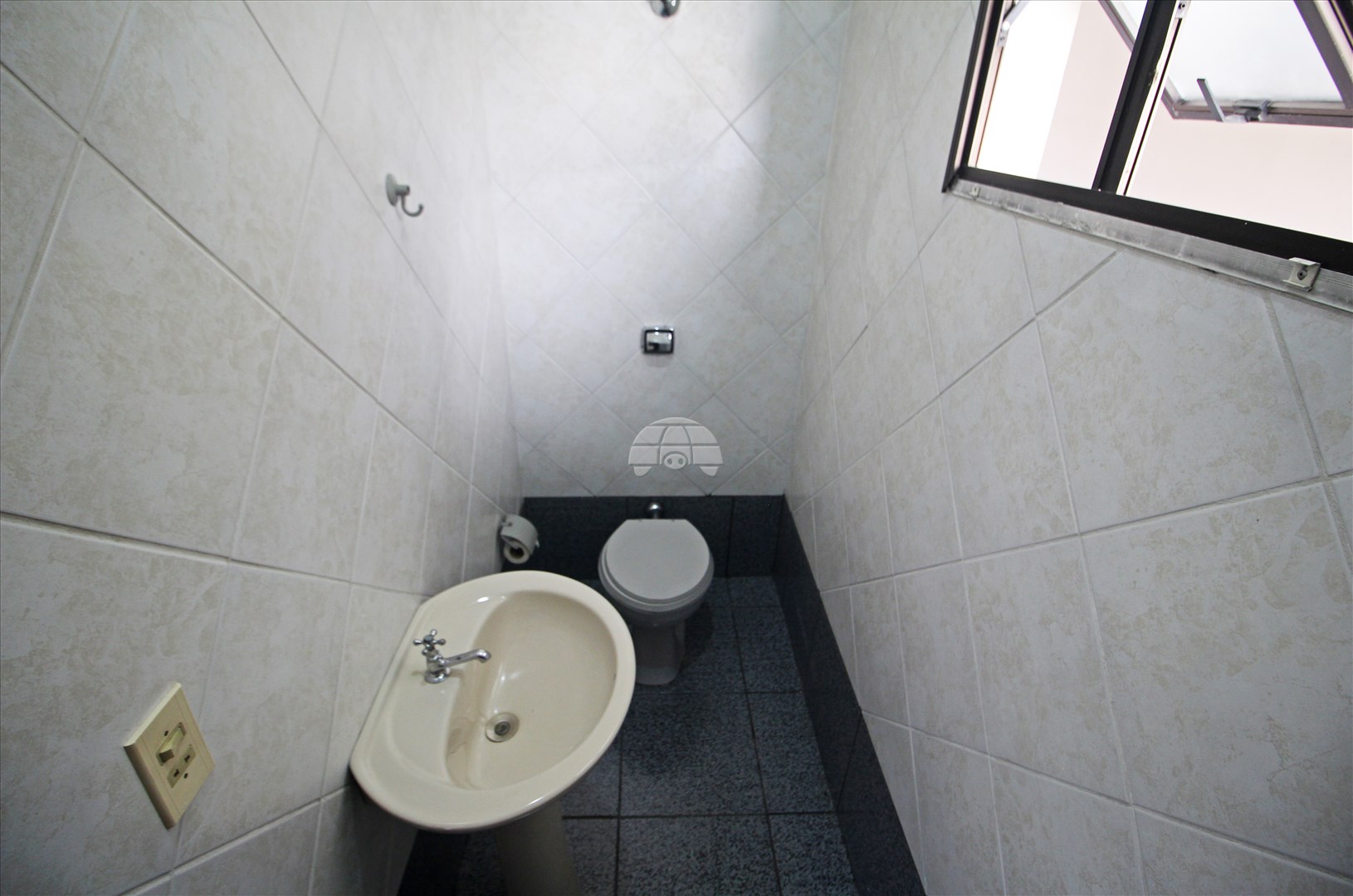 Loja Comercial para Locação no Bairro Fanny ref. 108887 (7 / 9)