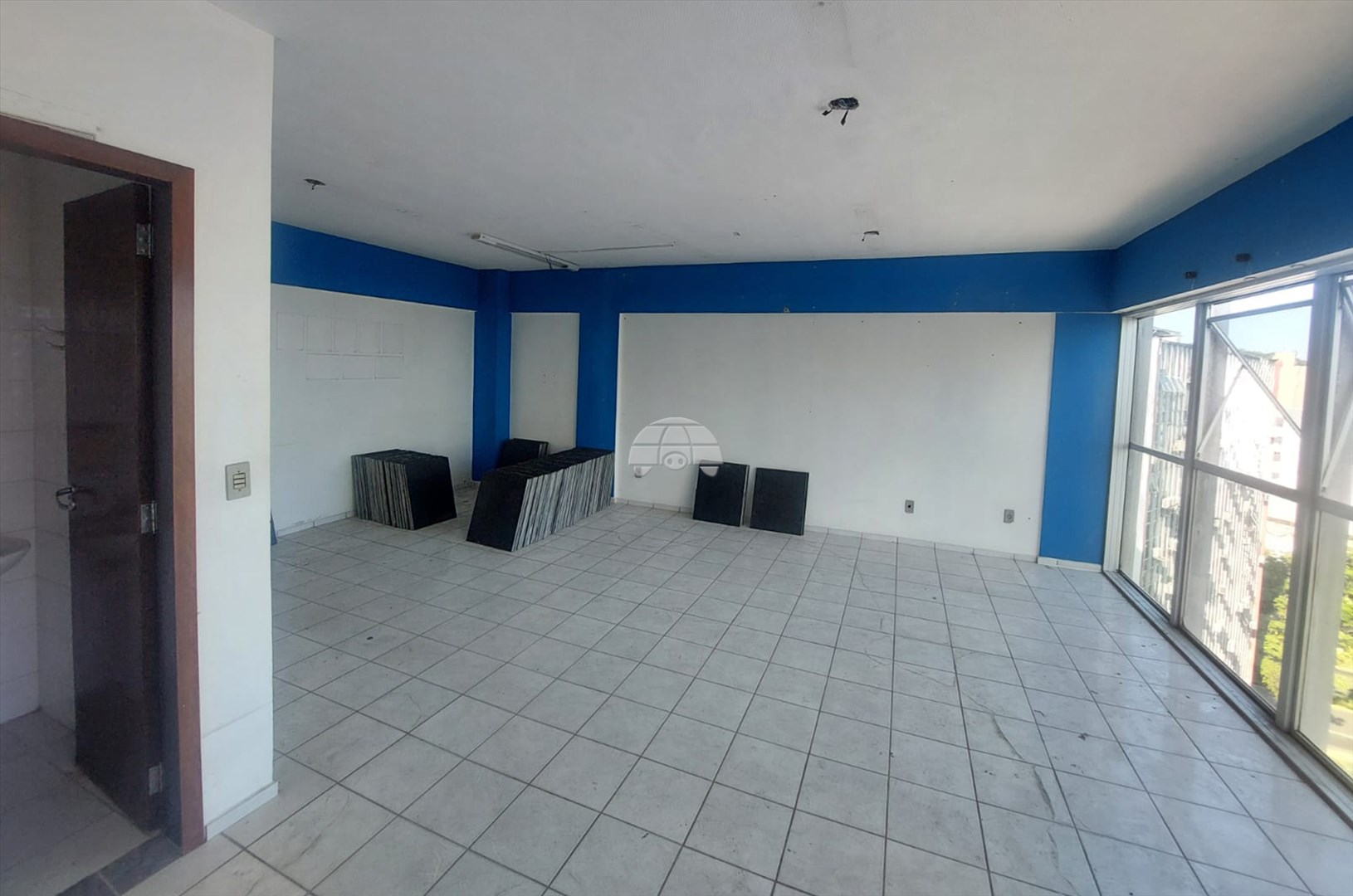 Sala/Conjunto Comercial à venda em Centro, Joinville — Portal Chave Fácil