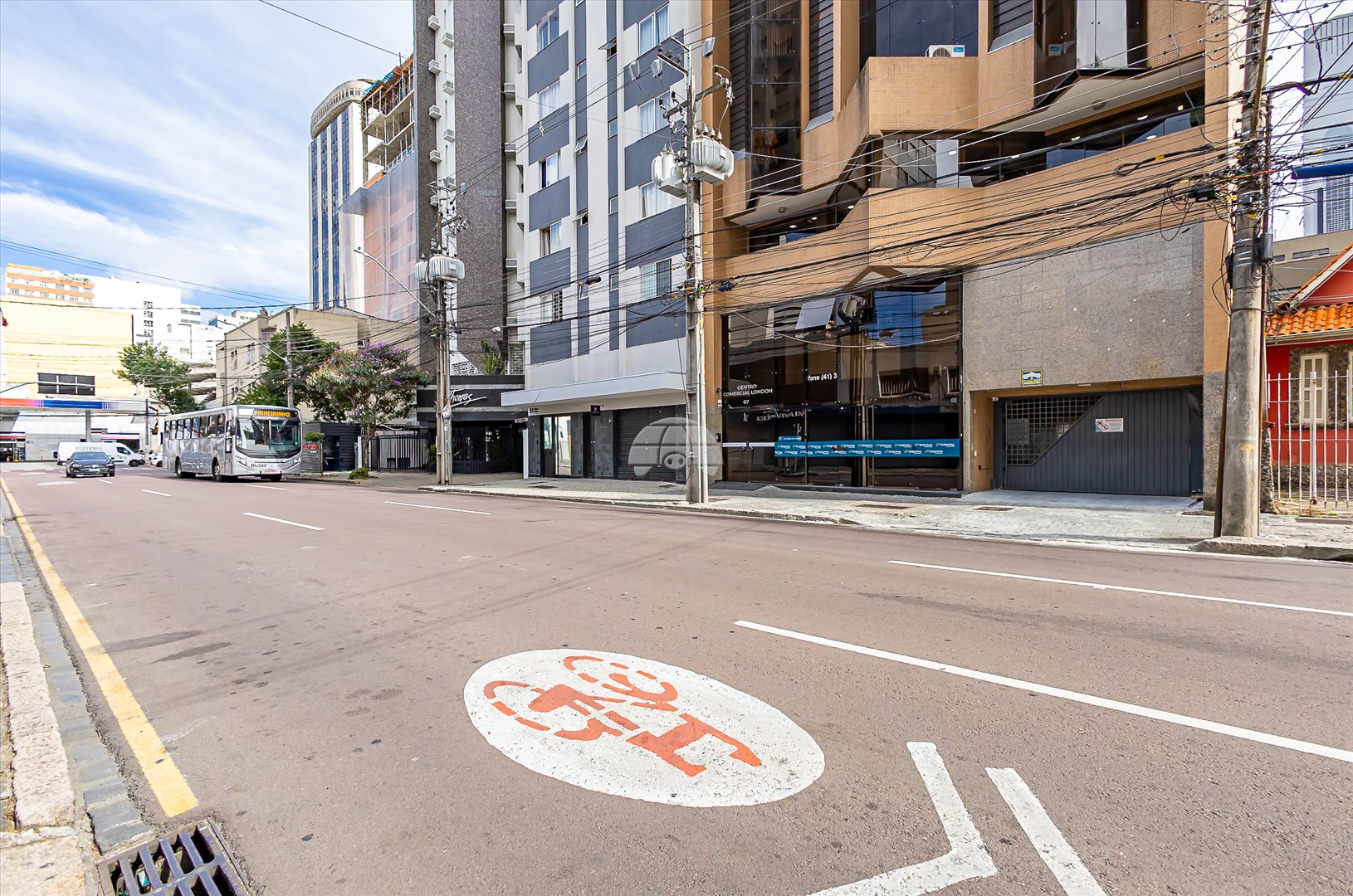 Sala/Conjunto Comercial à venda em Centro, Curitiba — Portal Chave Fácil