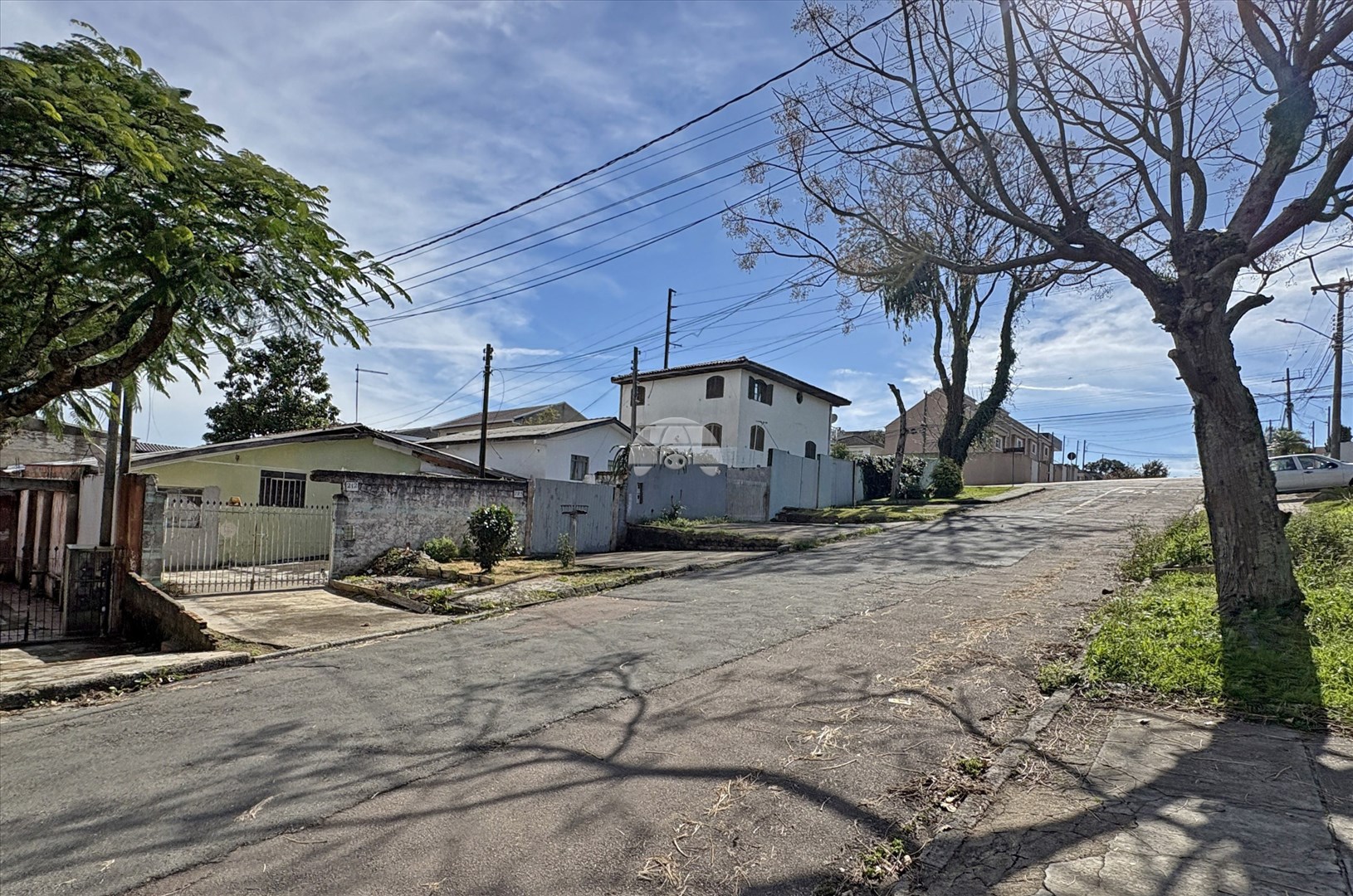 Apartamento para alugar em Novo Mundo, Curitiba — GOMES CONSULTOR IMOBILIARIO LTDA.