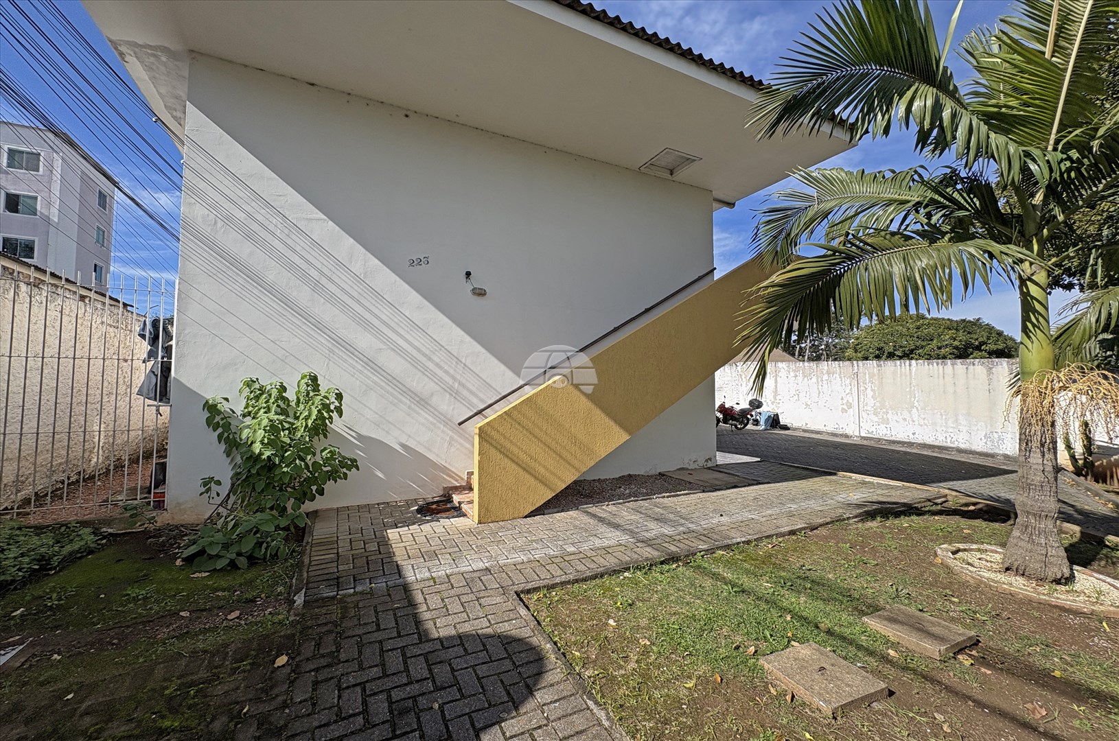 Apartamento para alugar em Novo Mundo, Curitiba — GOMES CONSULTOR IMOBILIARIO LTDA.