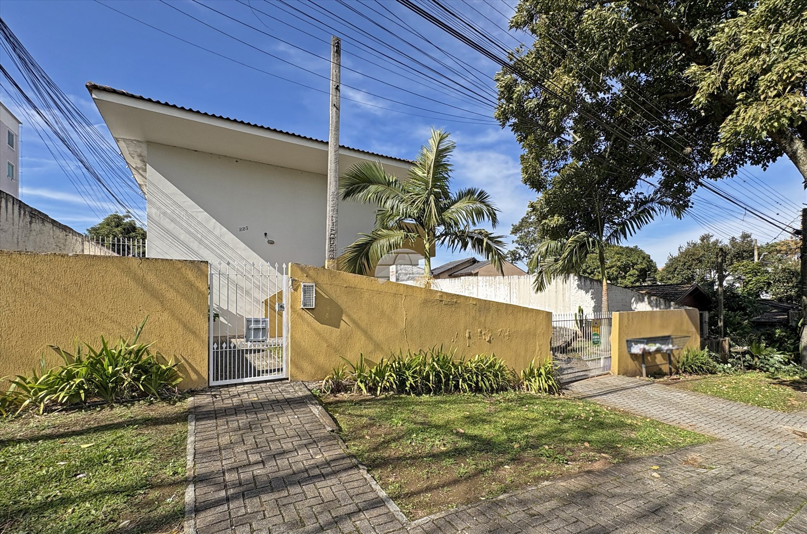 Apartamento para alugar em Novo Mundo, Curitiba — GOMES CONSULTOR IMOBILIARIO LTDA.