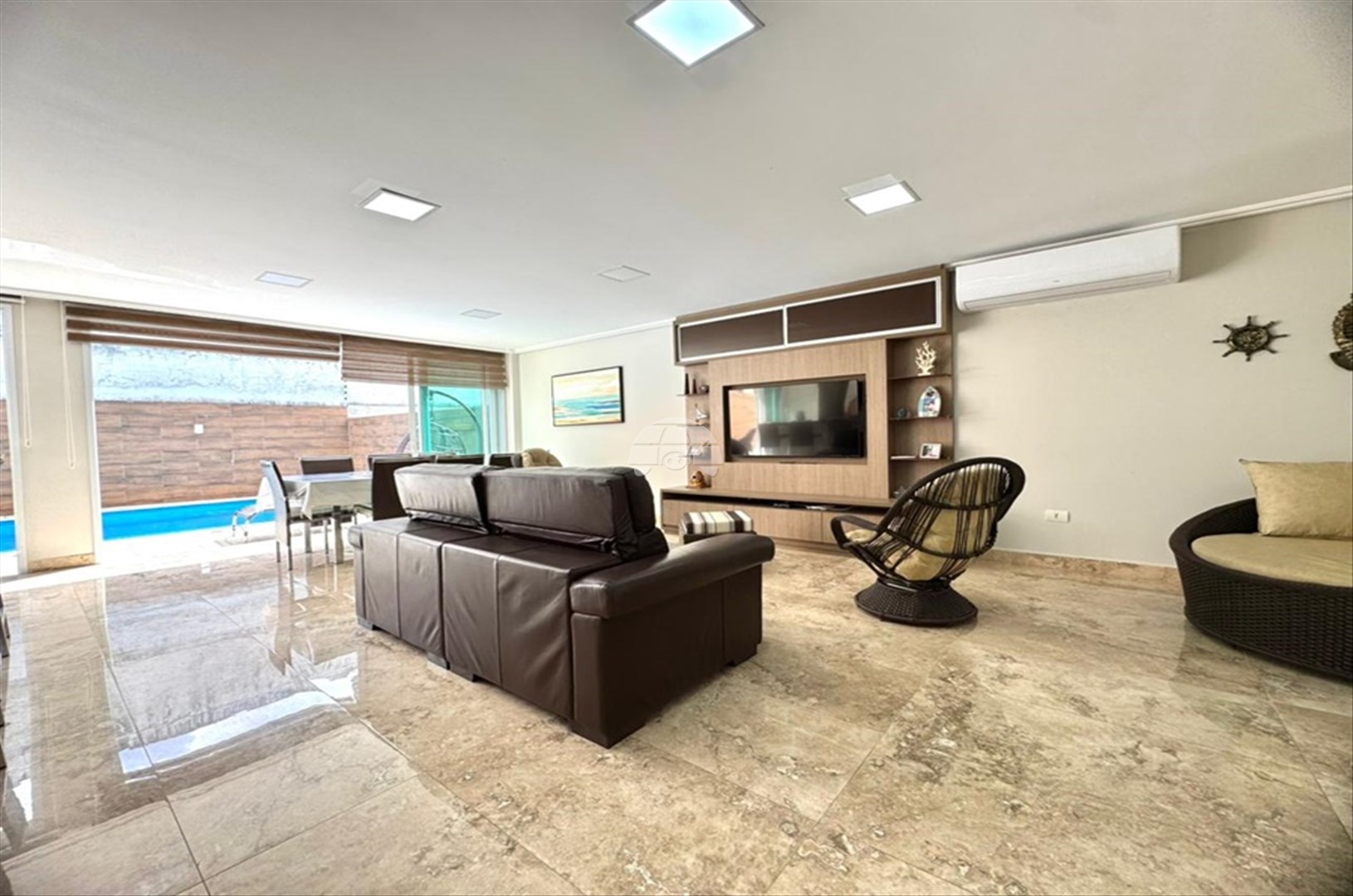 Casa à venda em Costa Azul, Matinhos — Portal Chave Fácil