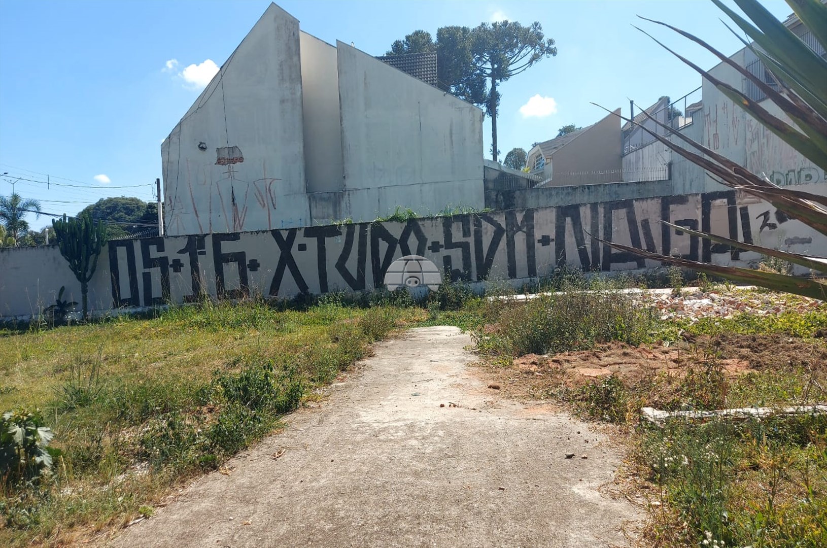 Terreno/Área à venda em Guabirotuba, Curitiba — Imobiliária Razão