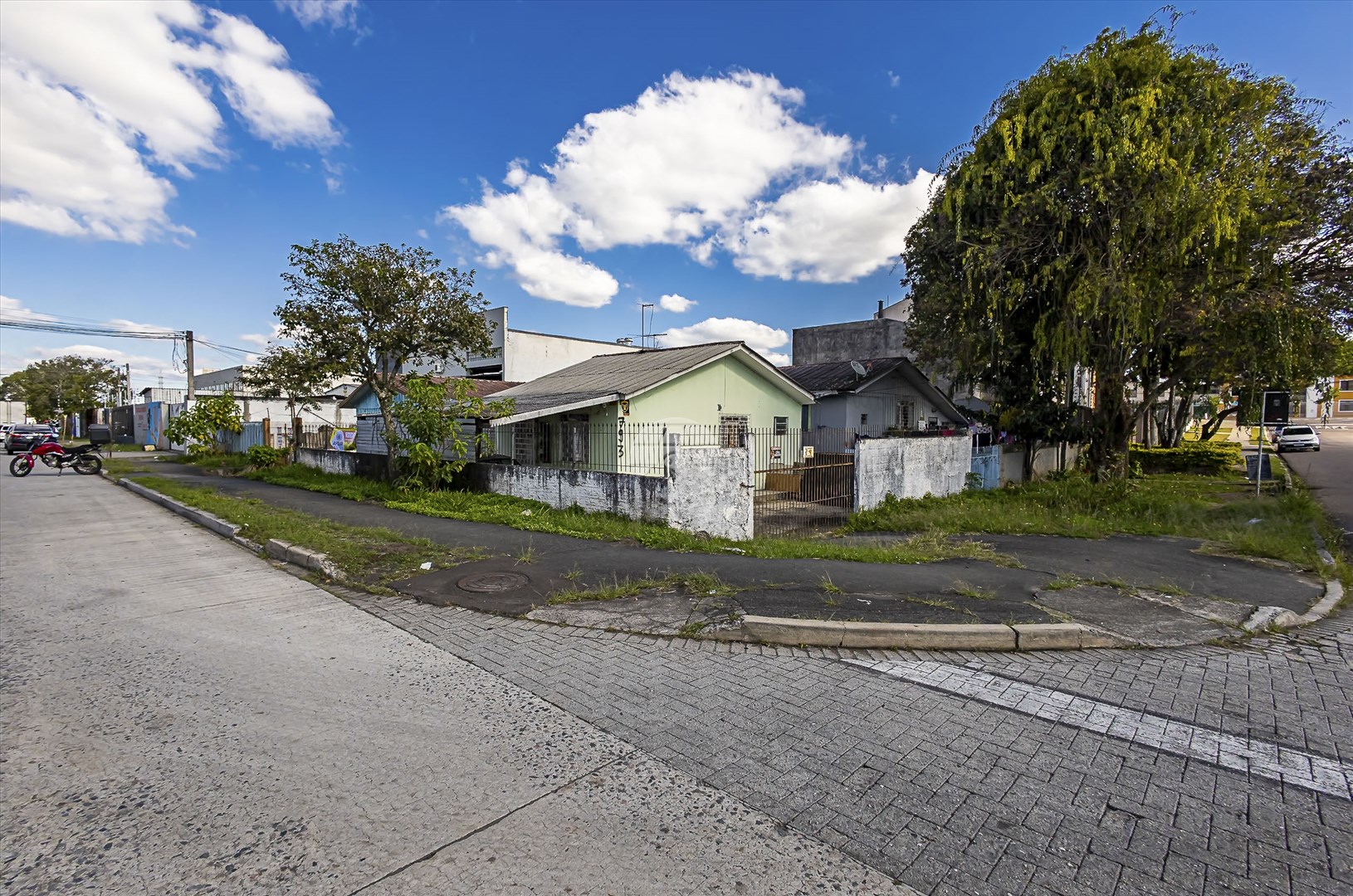 Terreno/Área à venda em Boqueirão, Curitiba — Portal Chave Fácil