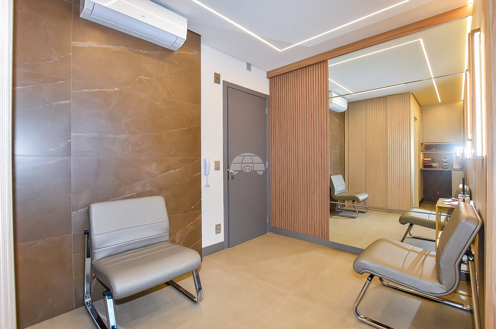 Sala/Conjunto Comercial à venda em Ecoville, Curitiba — Portal Chave Fácil