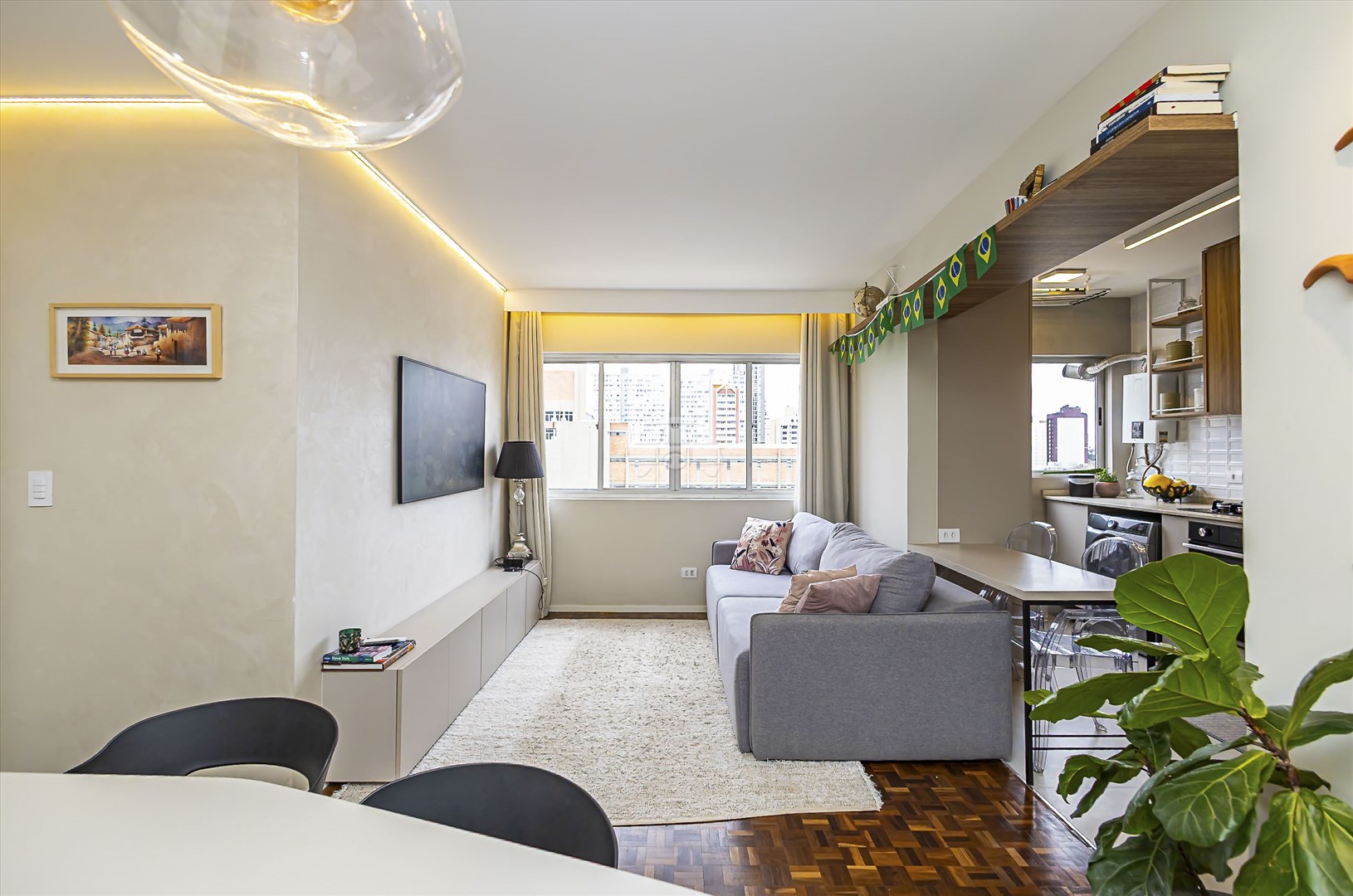 Apartamento à venda em Centro, Curitiba — Portal Chave Fácil