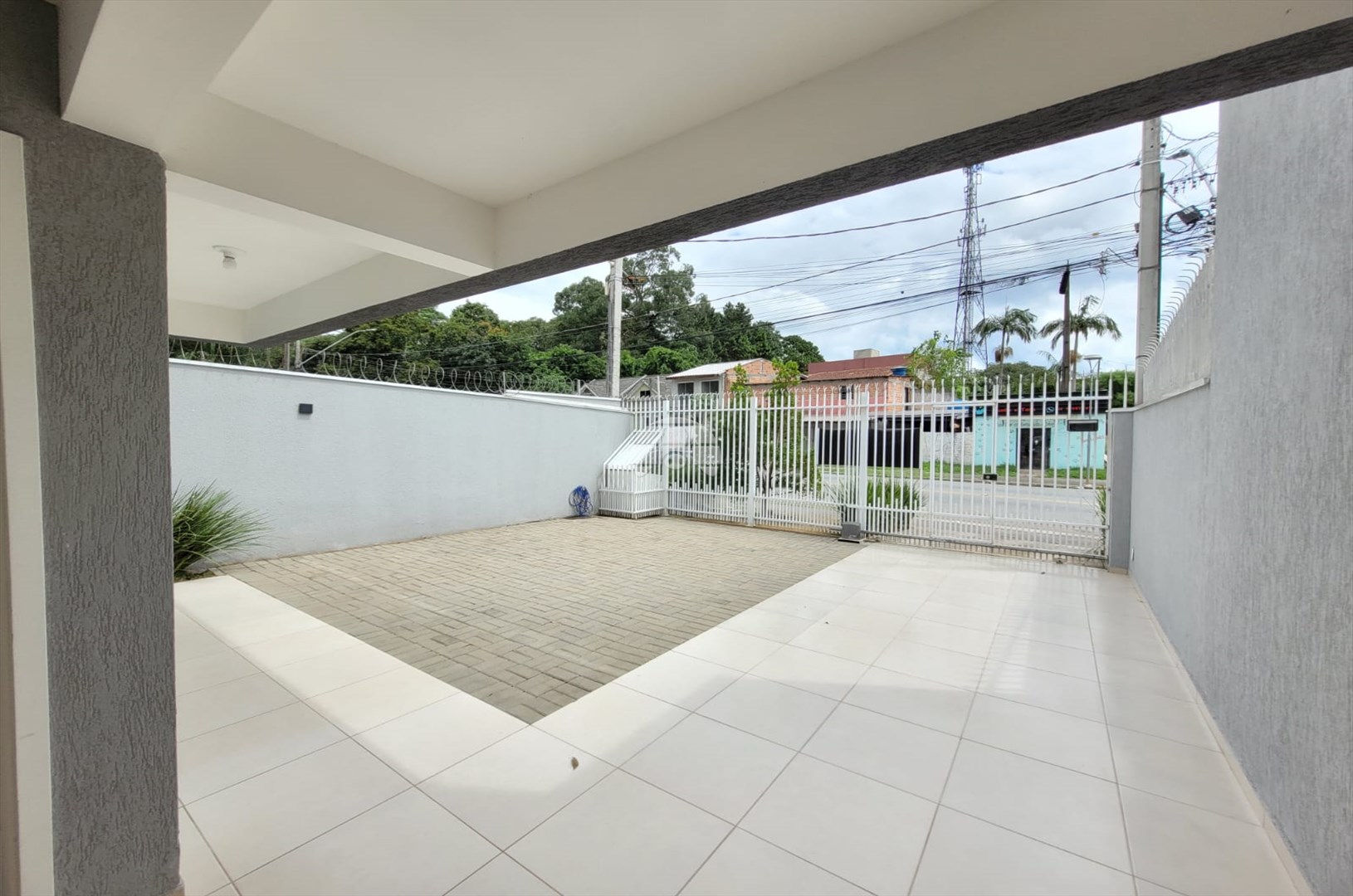 Sobrado para alugar em Jardim São Gabriel, Colombo — Portal Chave Fácil