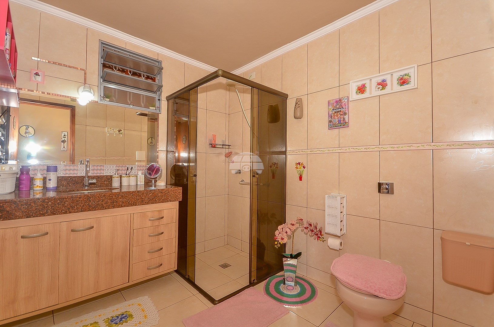 Casa à venda em Bacacheri, Curitiba — Portal Chave Fácil