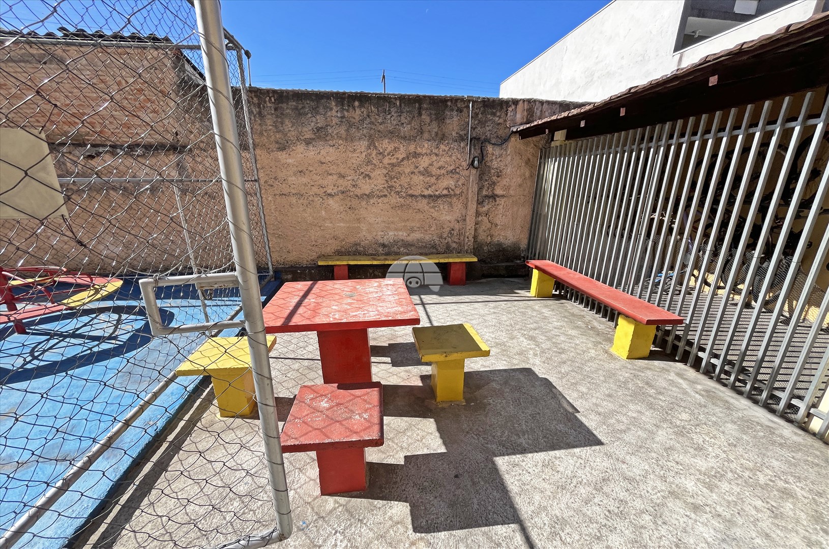 Apartamento para alugar em Sítio Cercado, Curitiba — MAFI ADMINISTRADORA DE IMOVEIS LTDA