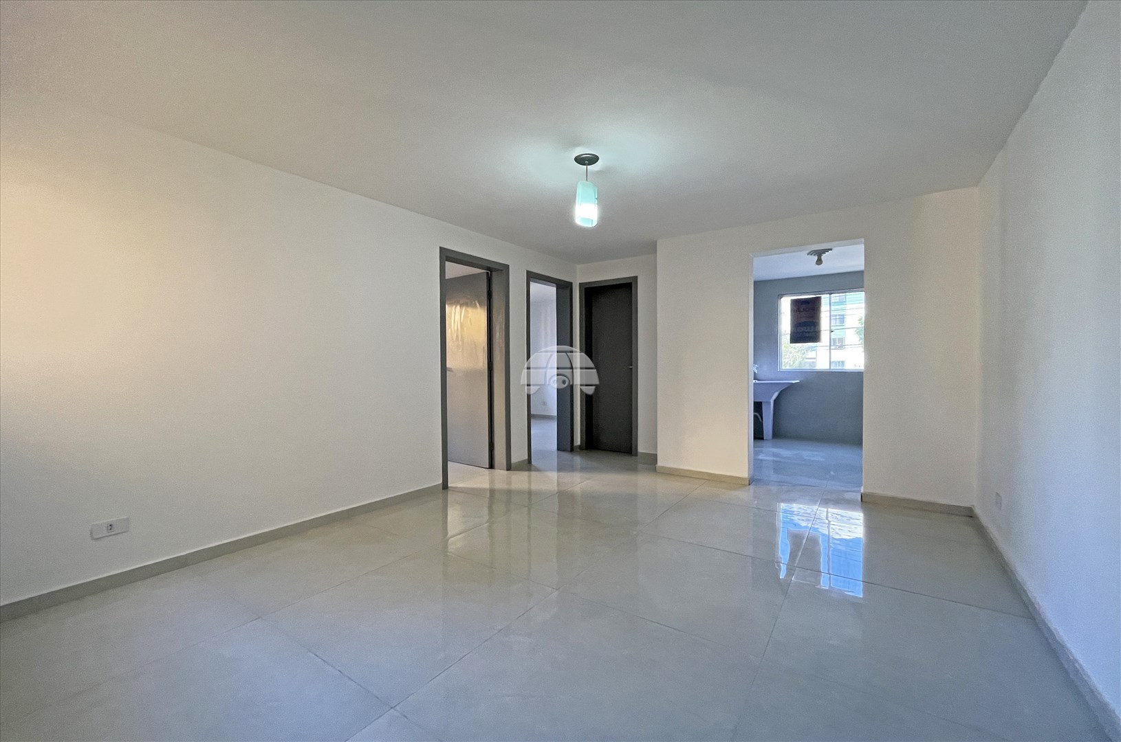 Apartamento para alugar em Sítio Cercado, Curitiba — Portal Chave Fácil