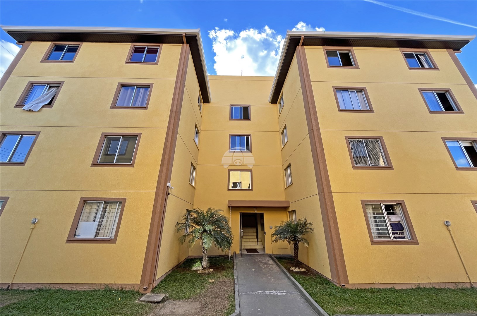 Apartamento para alugar em Sítio Cercado, Curitiba — Portal Chave Fácil