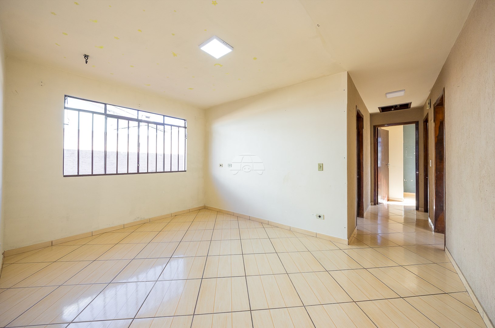 Casa à venda em Olaria, Lapa — Portal Chave Fácil