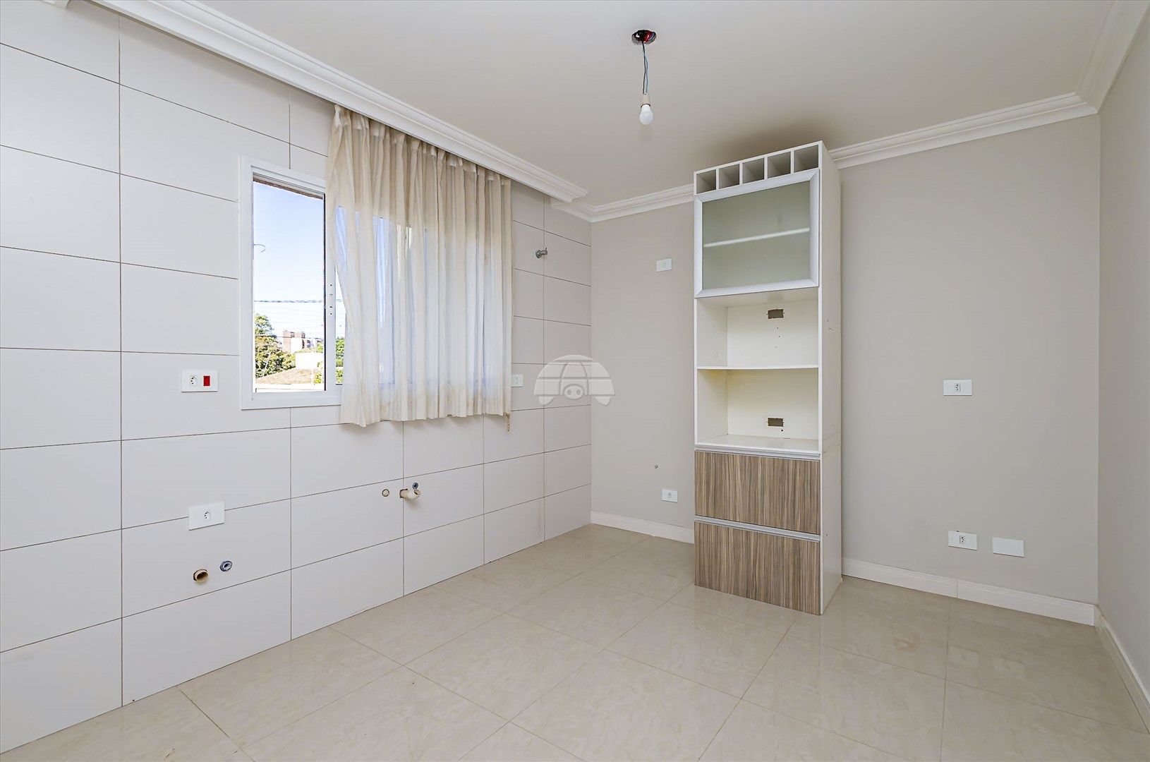 Casa à venda em Boa Vista, Curitiba — MAFI ADMINISTRADORA DE IMOVEIS LTDA