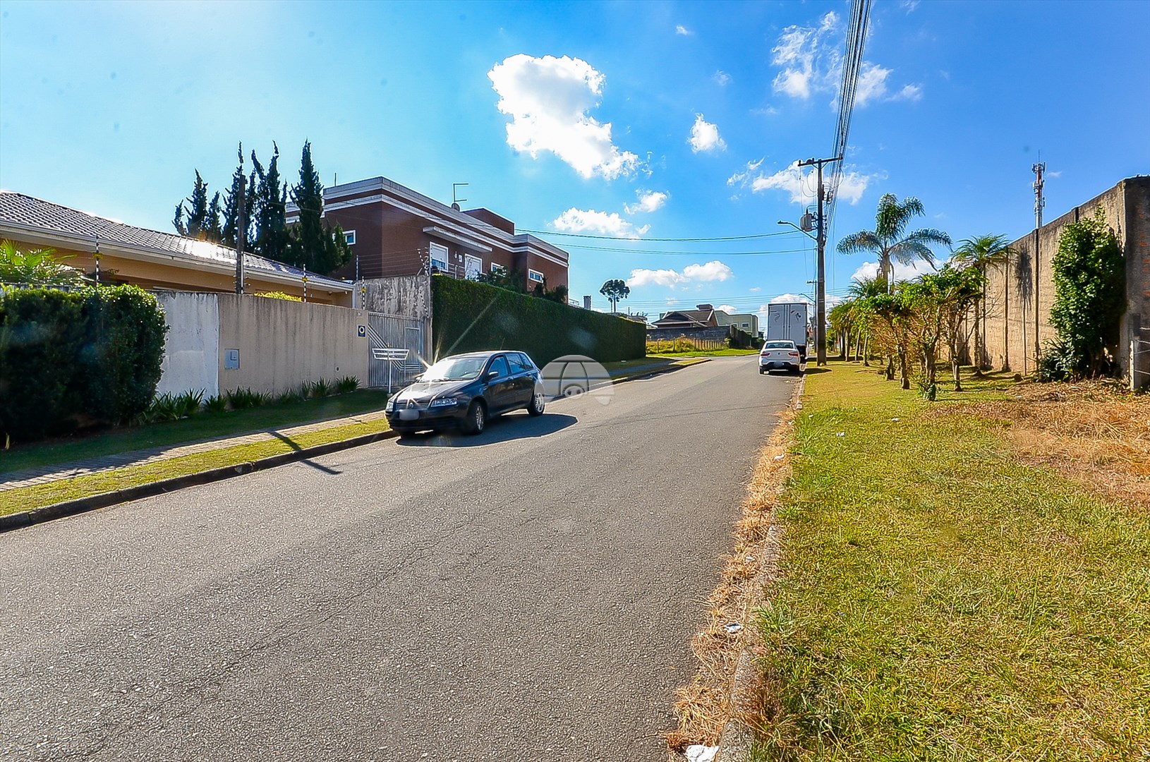 Casa à venda em São Braz, Curitiba — GOMES CONSULTOR IMOBILIARIO LTDA.
