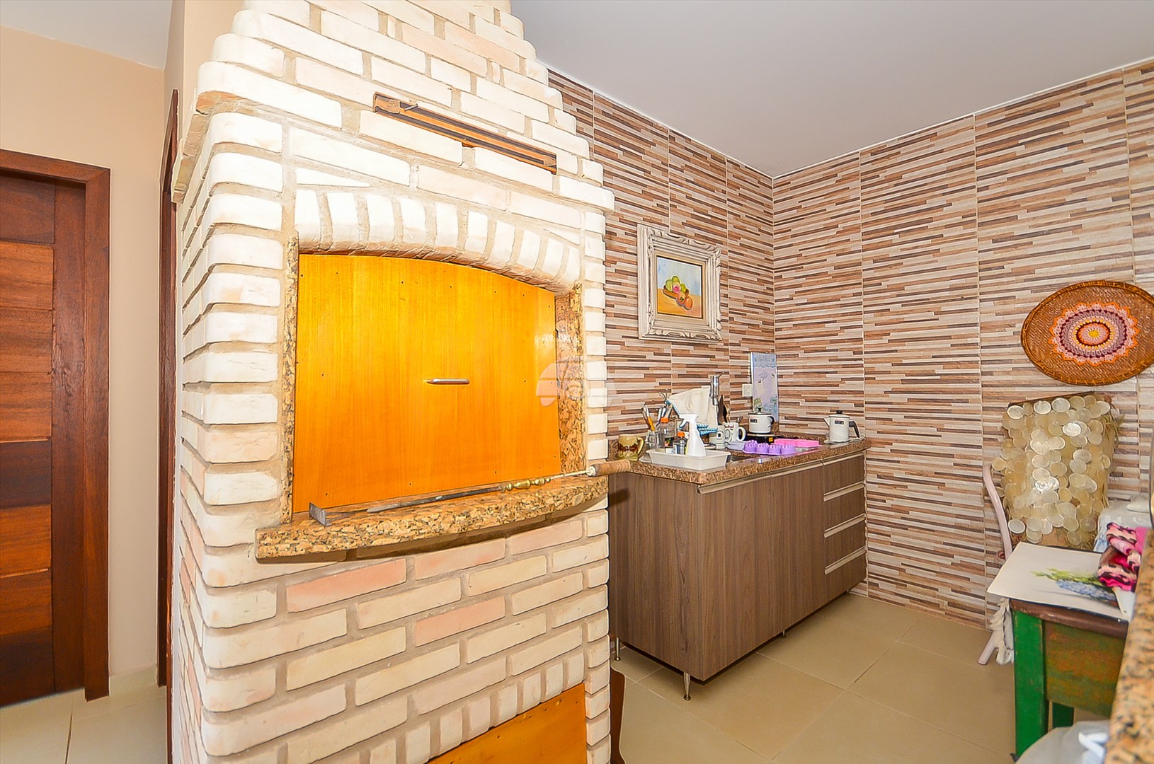 Casa à venda em São Braz, Curitiba — GOMES CONSULTOR IMOBILIARIO LTDA.