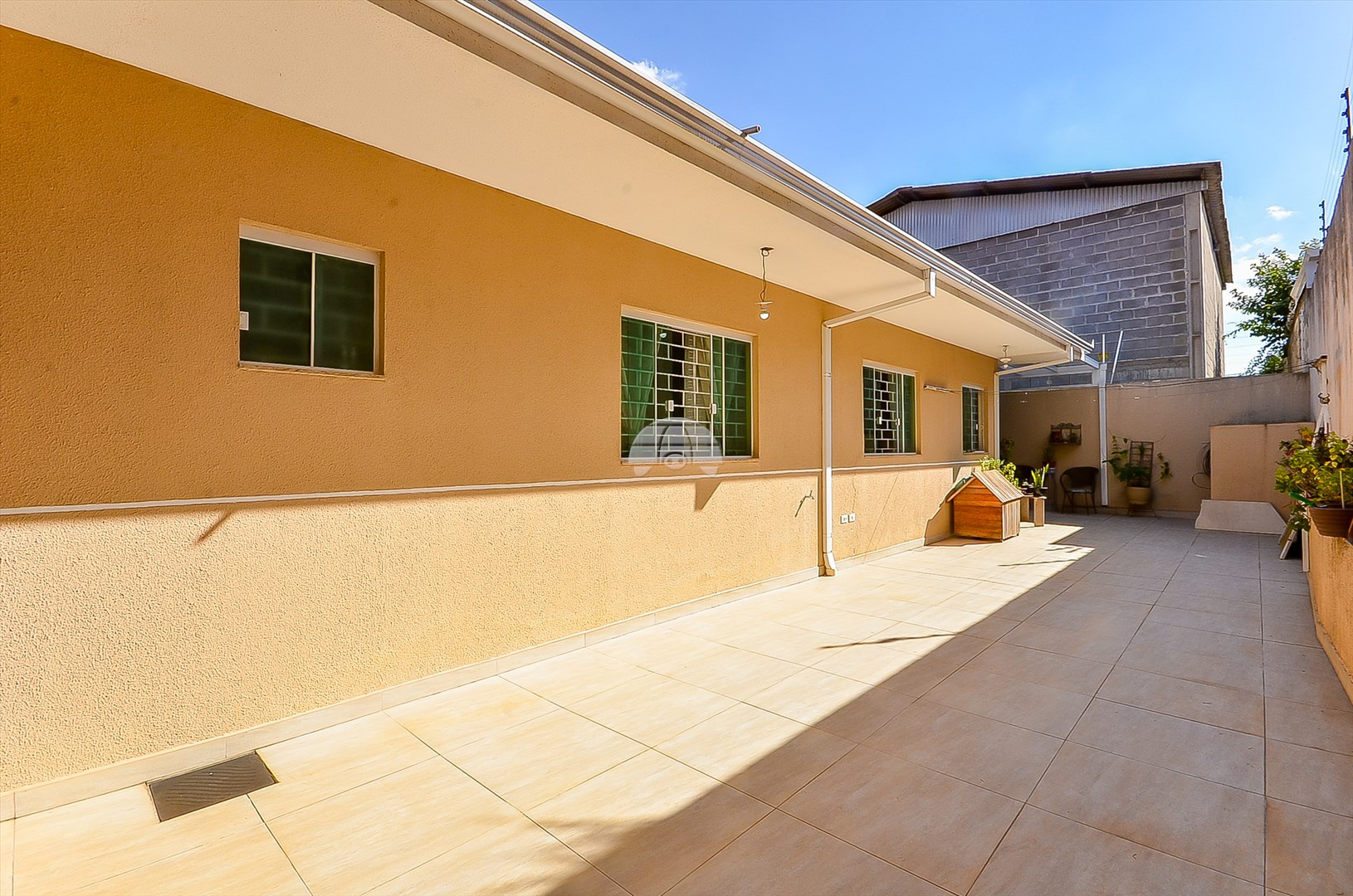 Casa à venda em São Braz, Curitiba — GOMES CONSULTOR IMOBILIARIO LTDA.