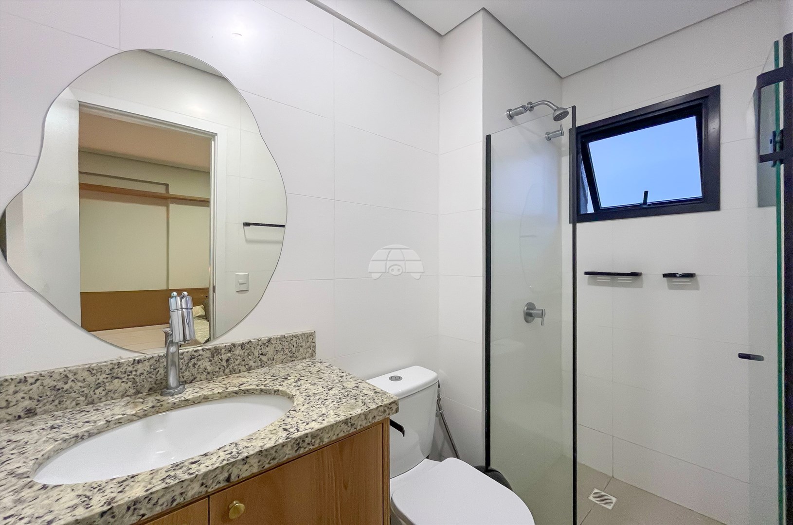 Apartamento à venda em Centro, Curitiba — TESTE 12342